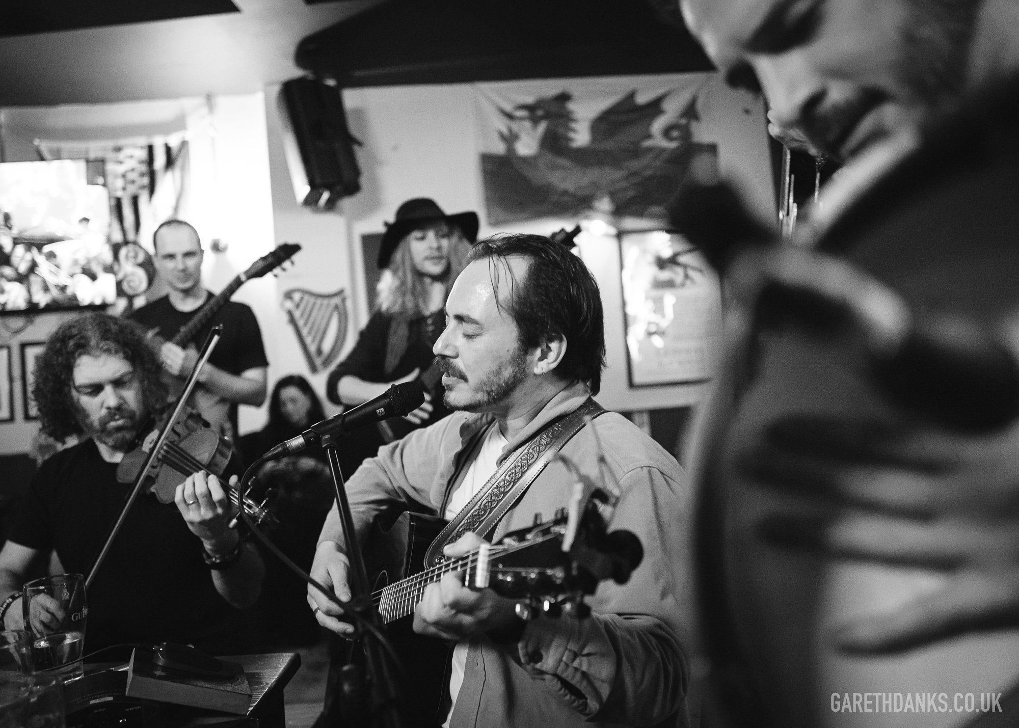 Temple Bar Cardiff Live Music Sessions, event photography cardiff L1220876.jpg