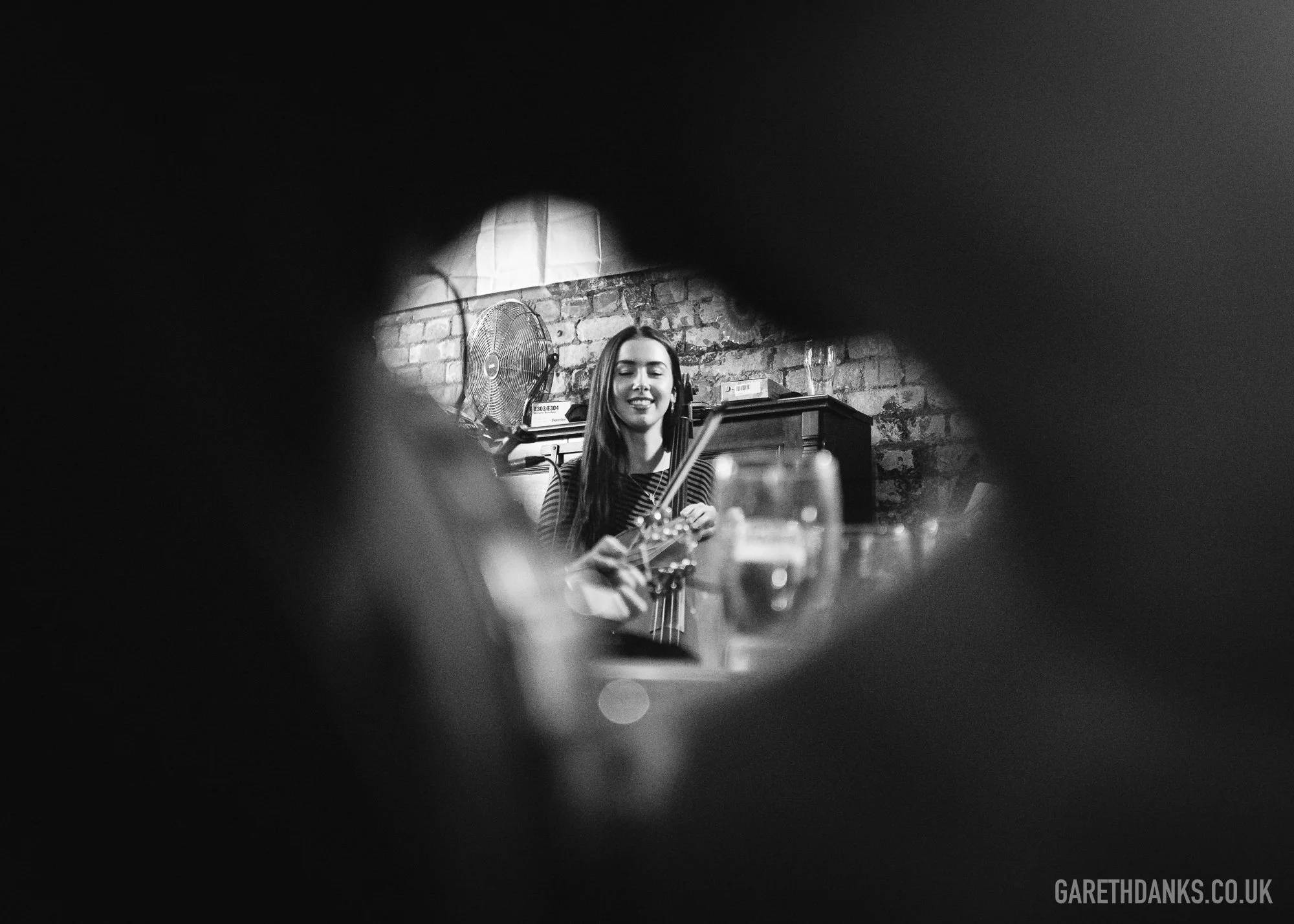 Temple Bar Cardiff Live Music Sessions, event photography cardiff L1220776.jpg