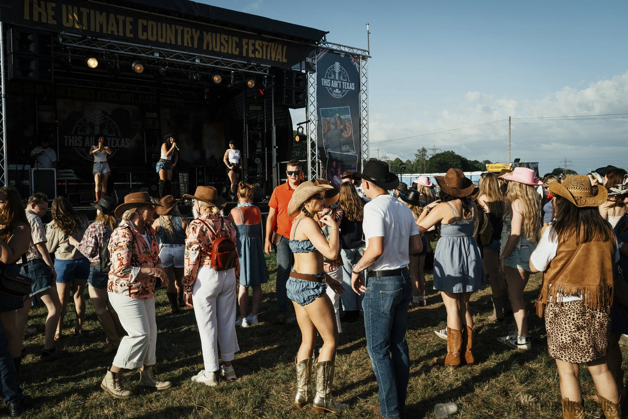 This ain't country festival Gareth Danks Photography L1270246.jpg