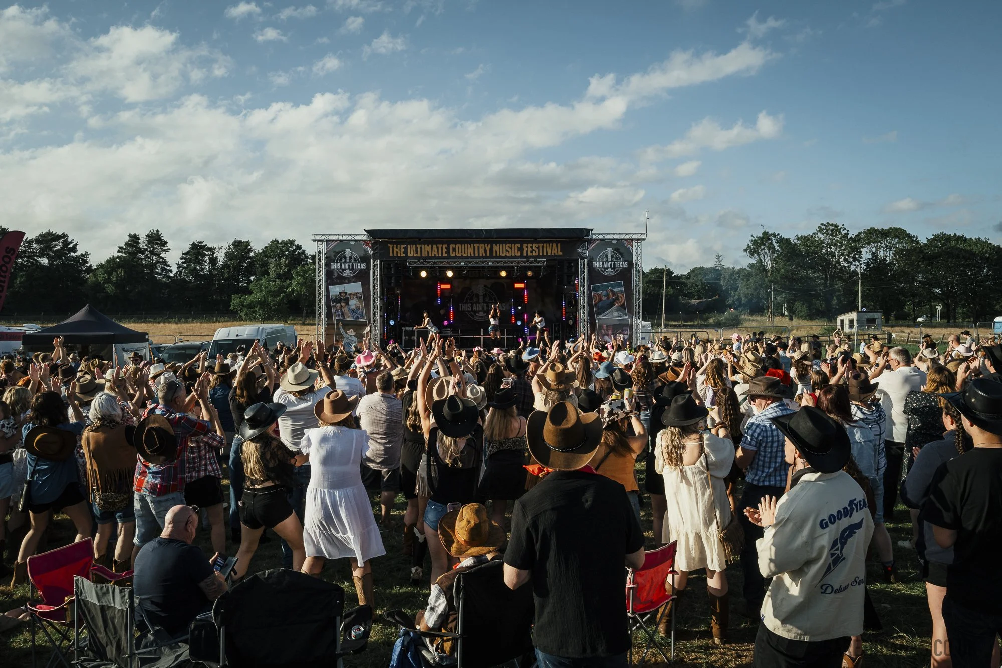 This ain't country festival Gareth Danks Photography L1270276.jpg