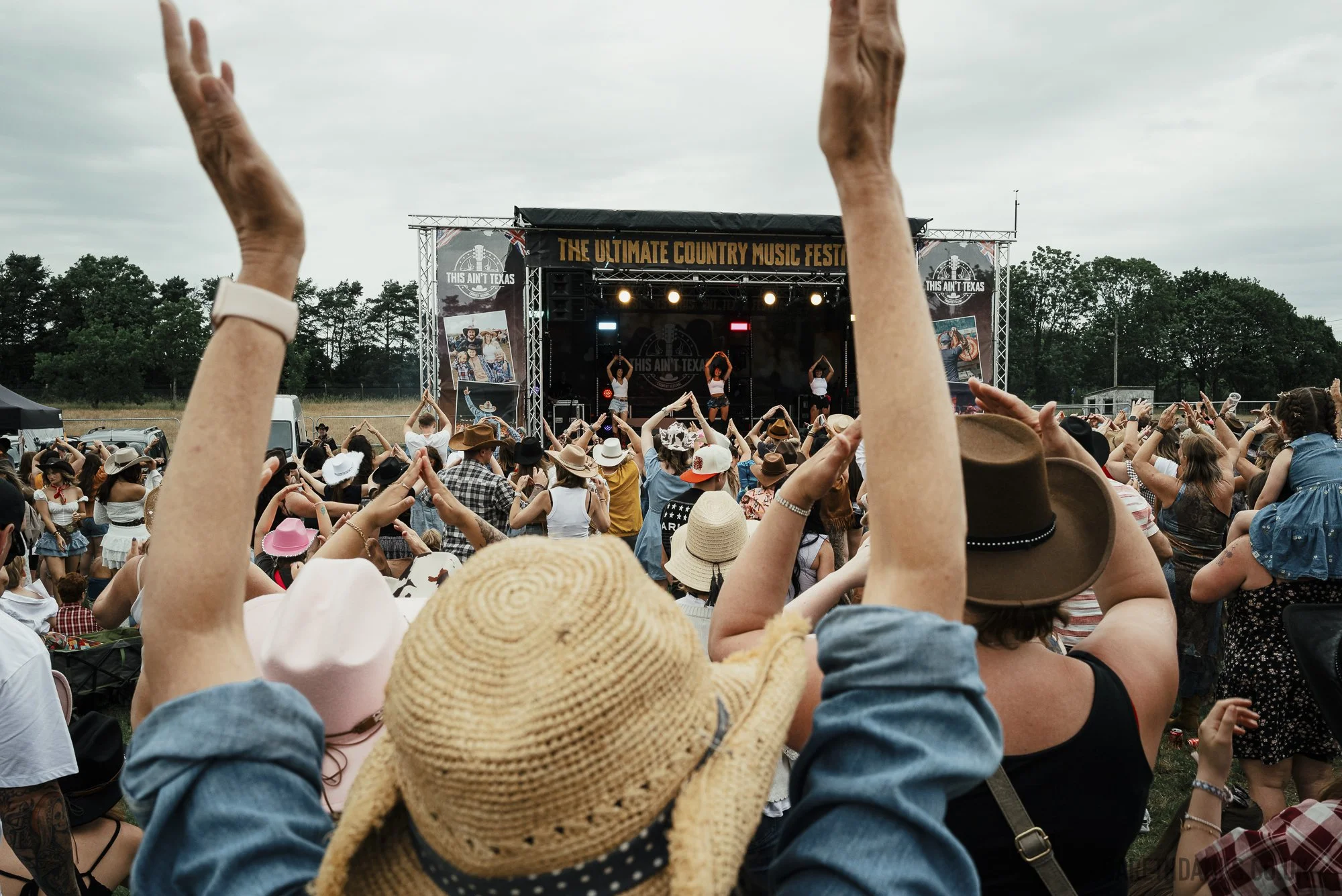 This ain't country festival Gareth Danks Photography L1270015.jpg