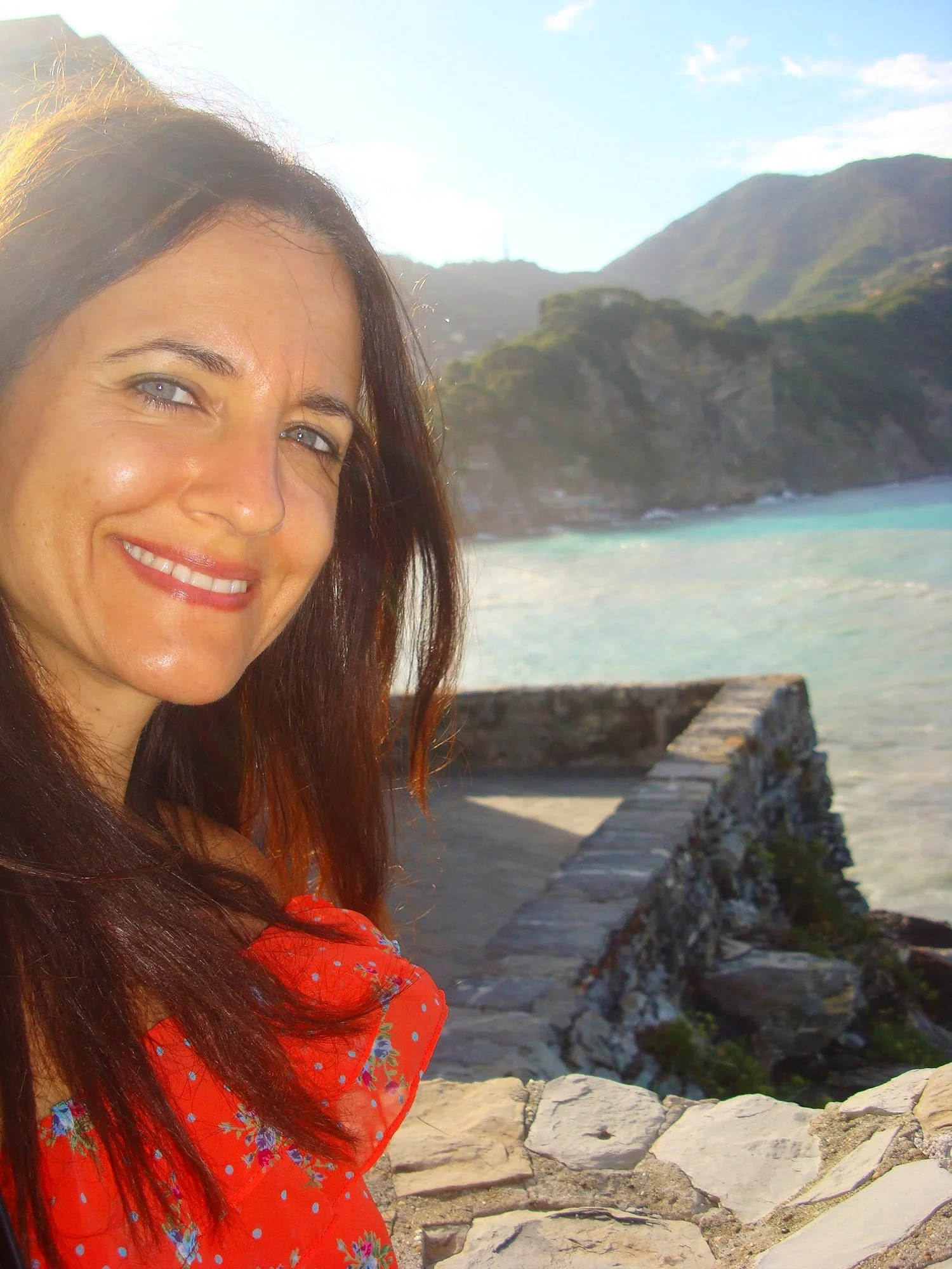 Amalis Riera About — Gubiller