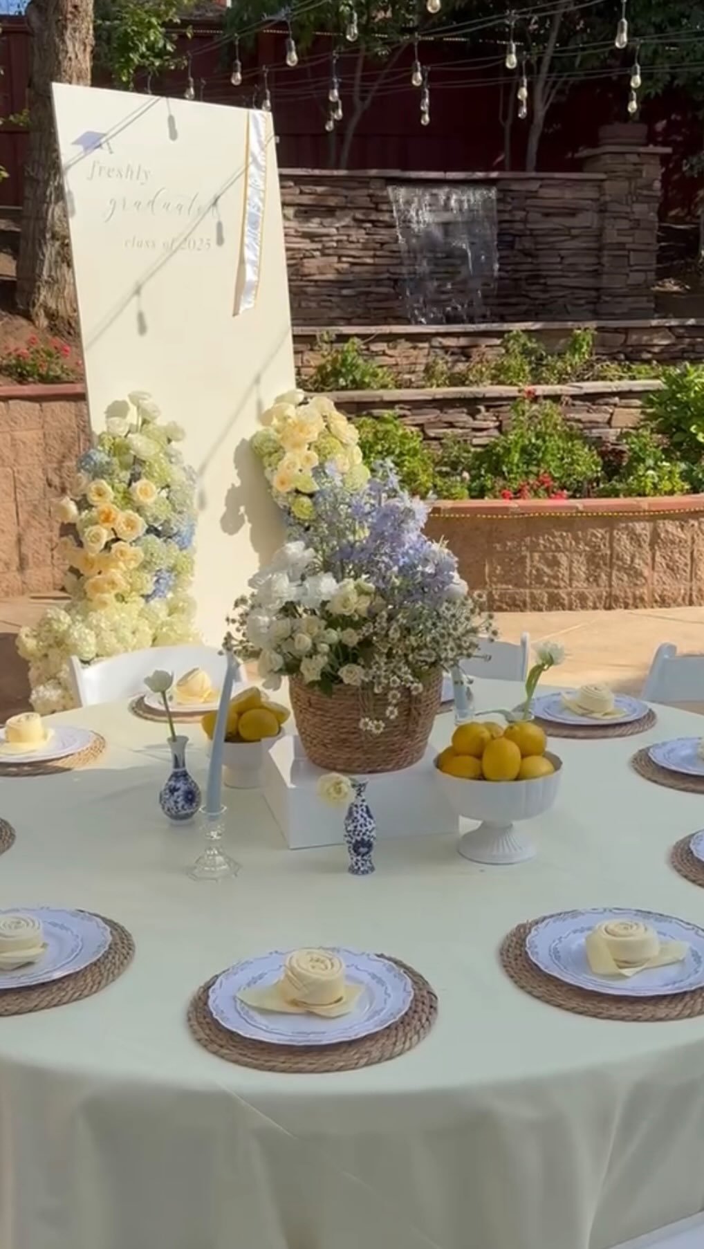 When life gives you lemons, you throw a graduation party πππΌπ©΅
#party #eventdecor #grad #graduation #classof2025 #luxury #inspo #gradparty #decorinspo #almaficoast #lemons