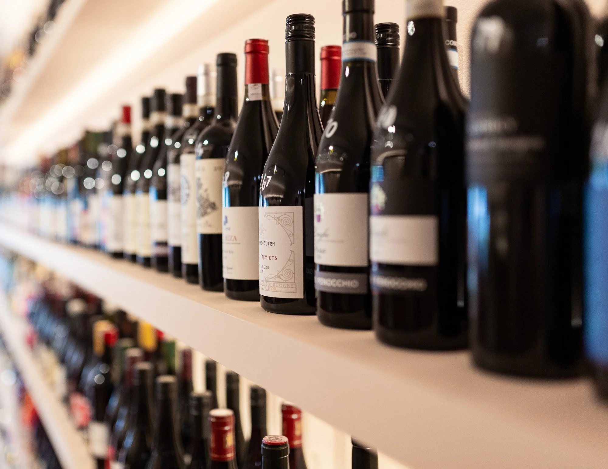We&rsquo;re open from 3-9pm today, with a fresh by-the-glass list!

The shelves are restocked, the wines are ready, and the team&rsquo;s here to help you find the right bottle, whether it&rsquo;s for tonight, the weekend, or anything in between.

Swi