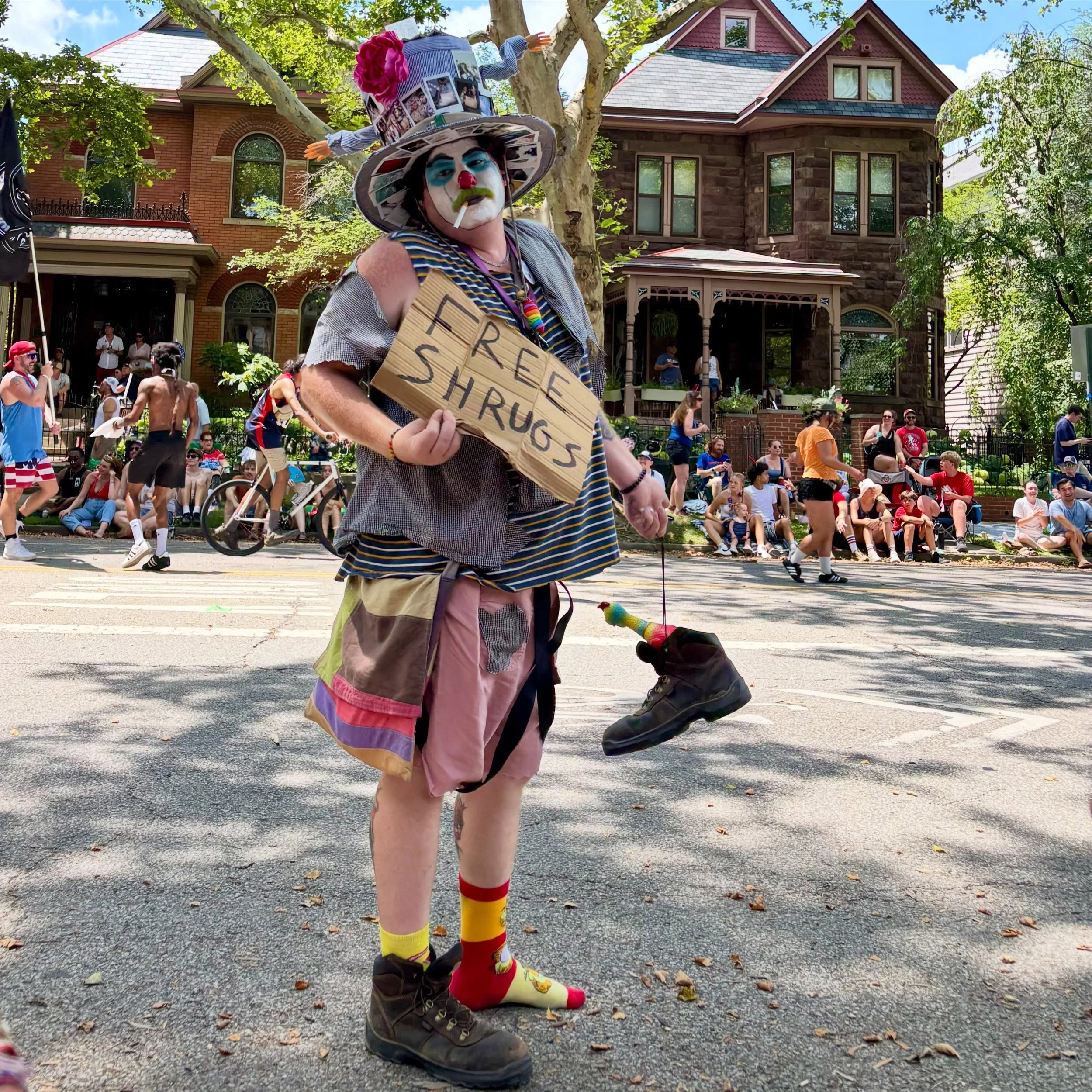 Scenes from the last several weeks of summer in the Midwest. Fourth of July Doo Dah Parade whimsy! Punk rock cover bands! $1.50 vintage lagers! Geese and S.G. Goodman @nelsonvillefest! A backyard cacti sale! Solid beers! And cruising through the litt