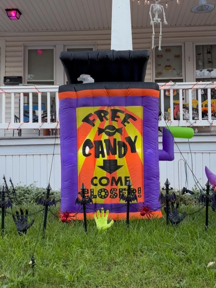 Halloween is my very favorite holiday, and I have probably spent wayyyyyyy too much in the last few weeks walking around and checking out the state o&rsquo; decorations in our decoration-loving neighborhood. Love how themes appear: terrifying houses!