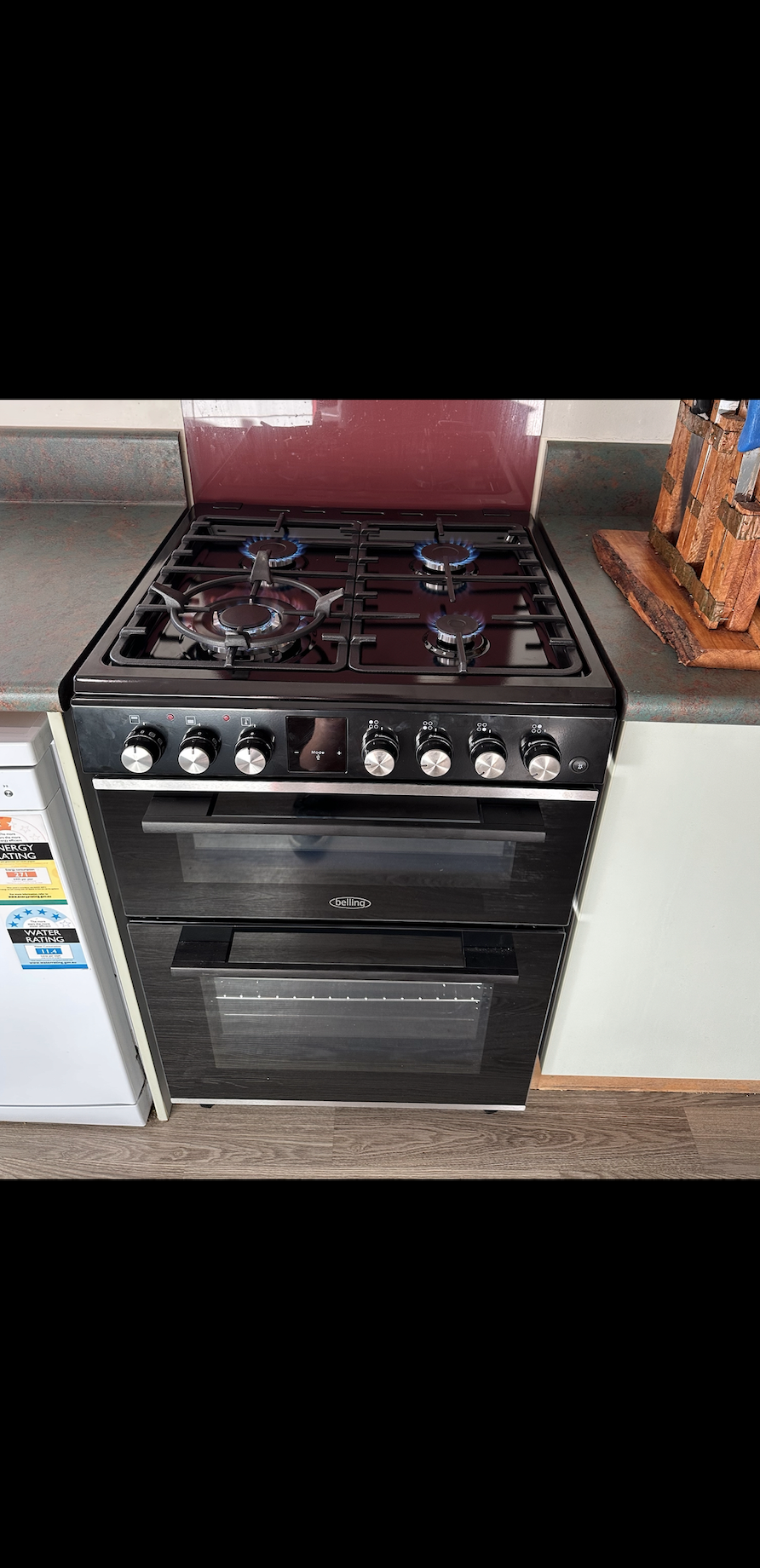 Installation of a new gas oven.png