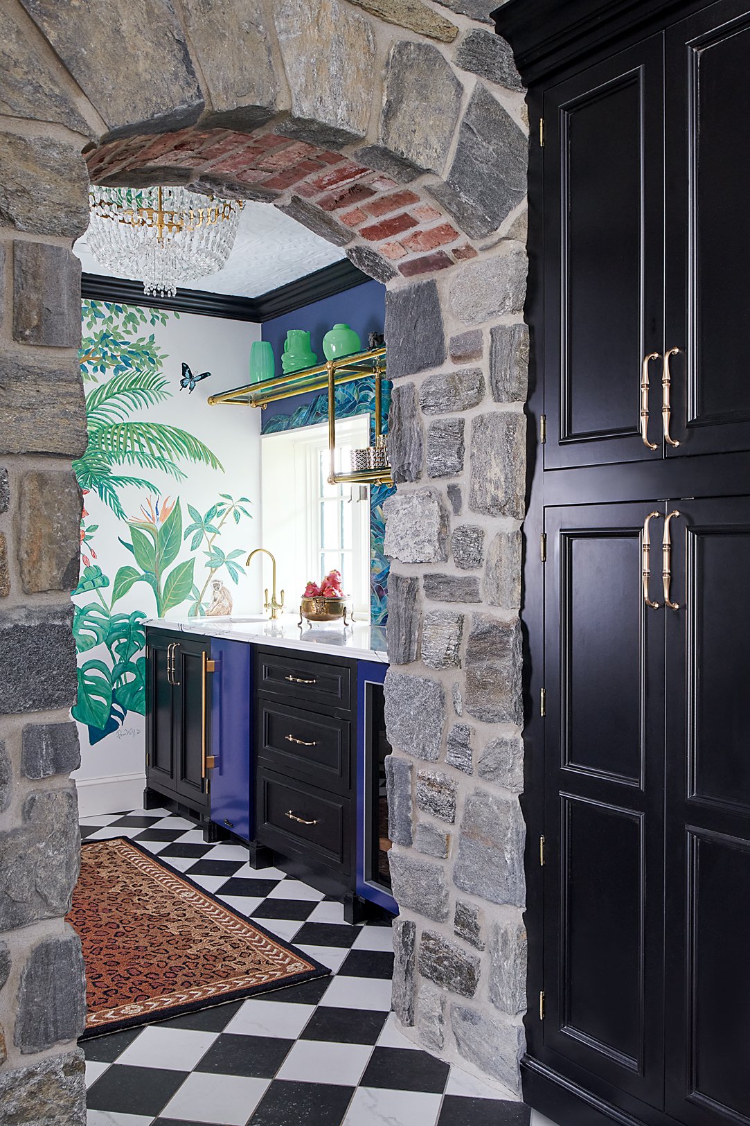 woodbine_lores_bar_01.jpg