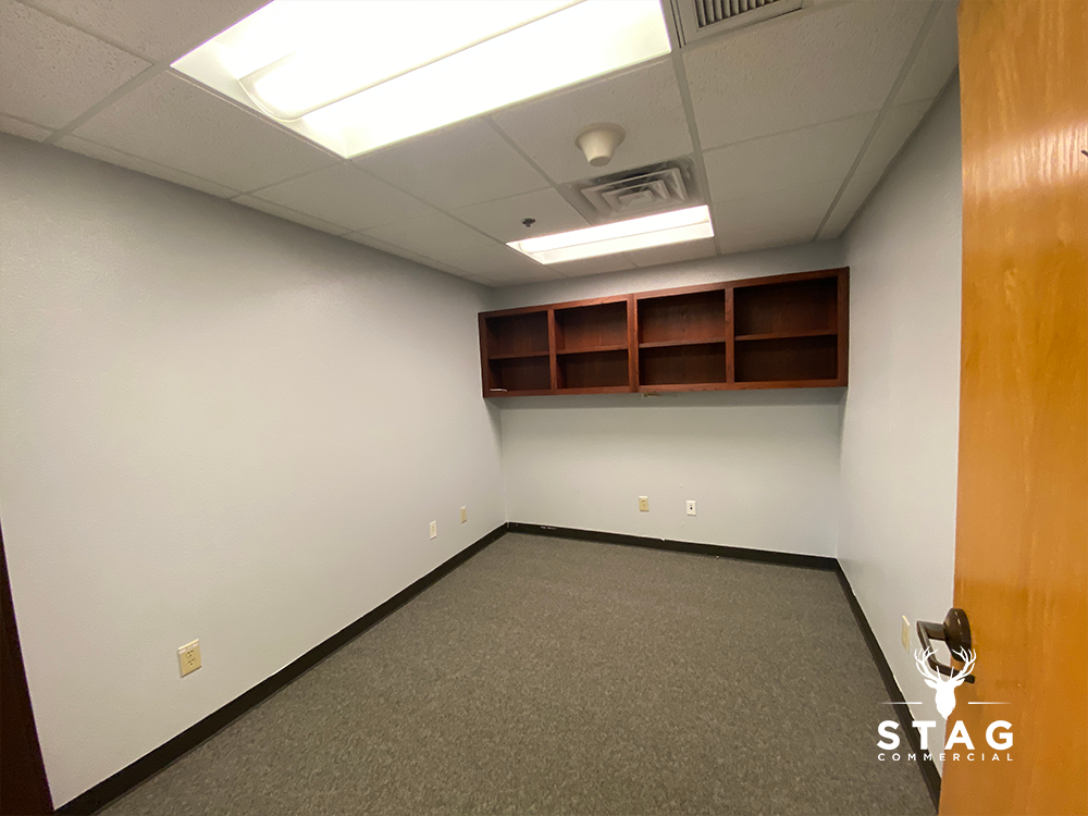 office_1.png