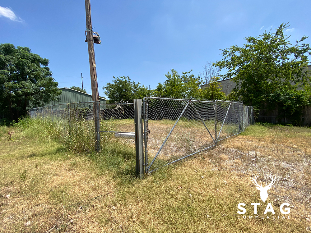 715 Dallas DR_22.png