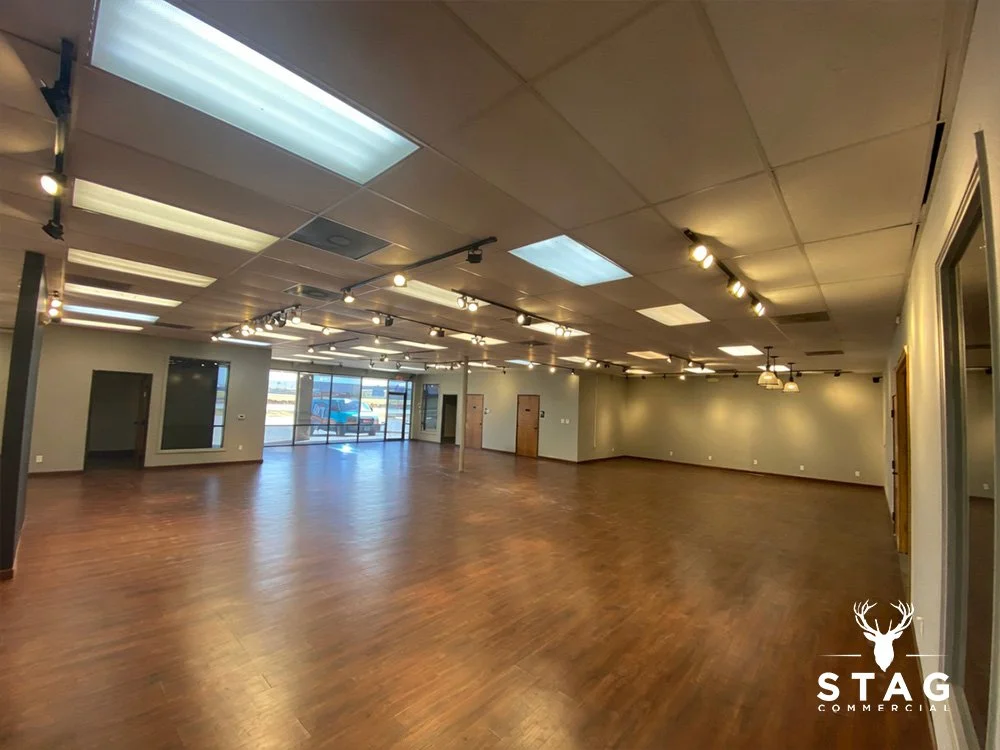 suite 110_8.jpg