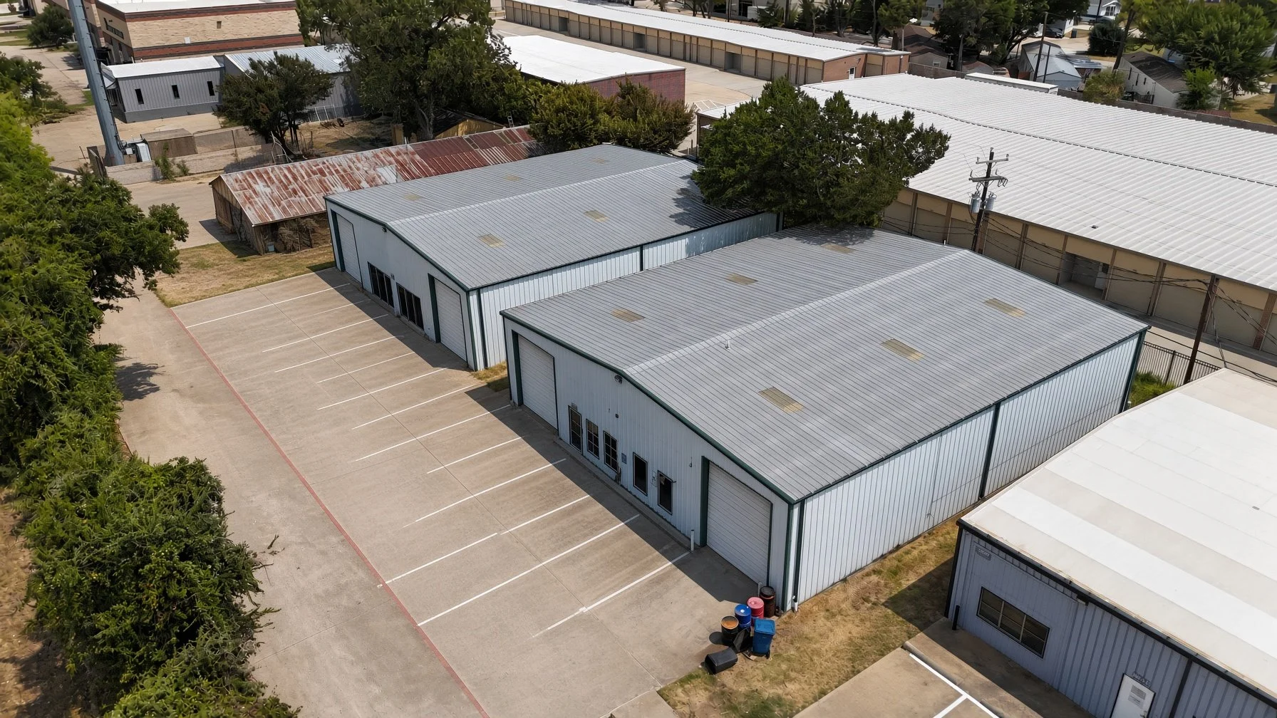 exterior 3.jpg