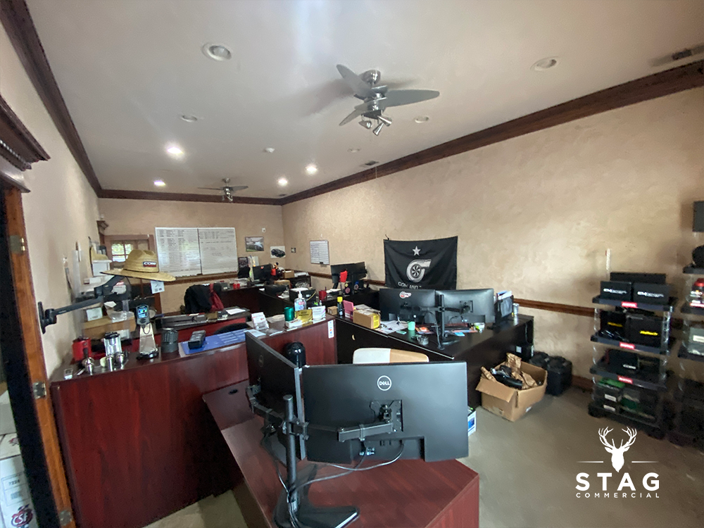 2807 Justin RD 15.png