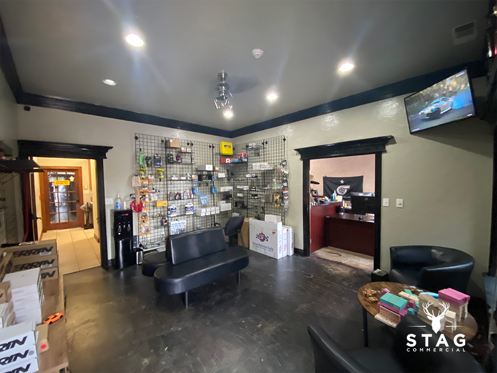 2807 Justin RD 18.png