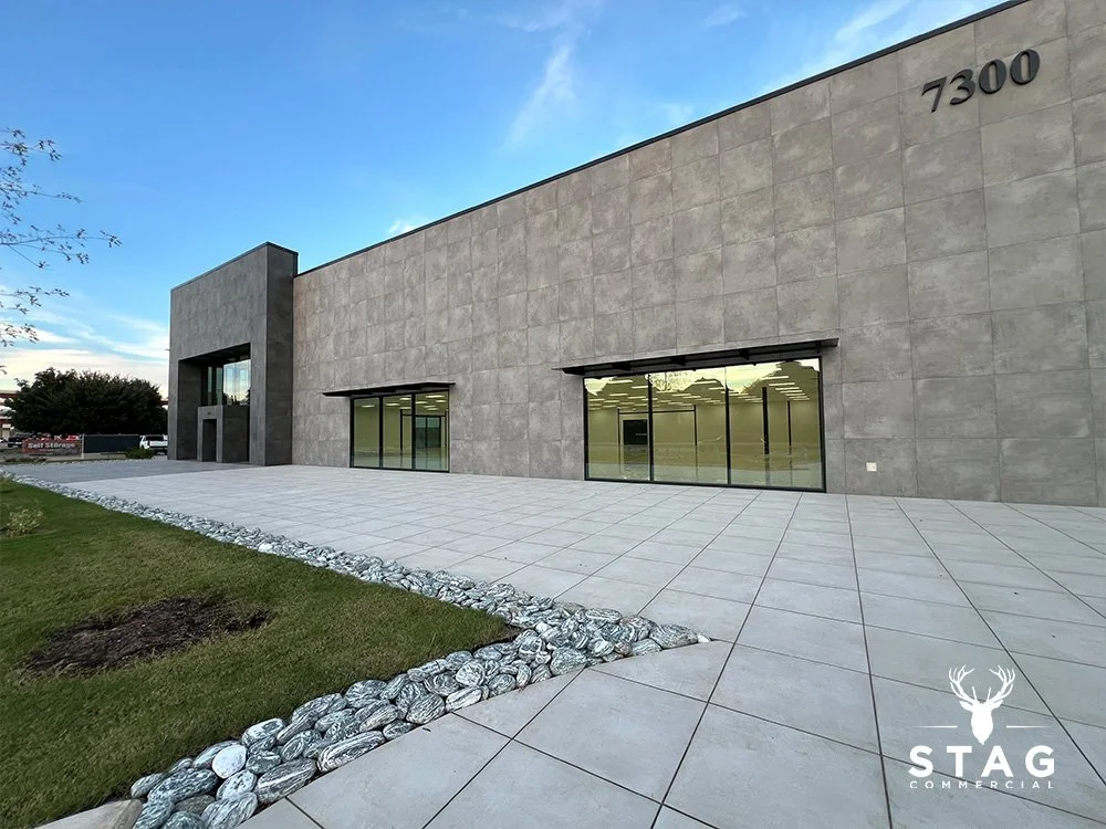 Las Colinas Showroom 4.jpg