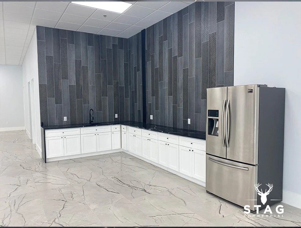 Las Colinas Showroom 13.jpg