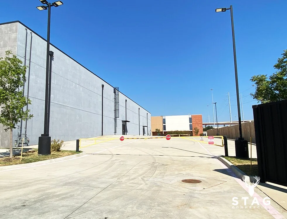 Las Colinas Showroom 21.jpg