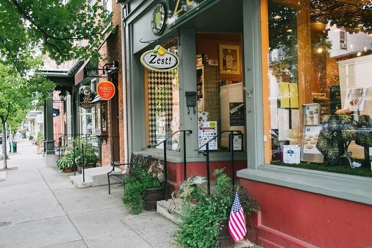 General 2 — Life in Lititz