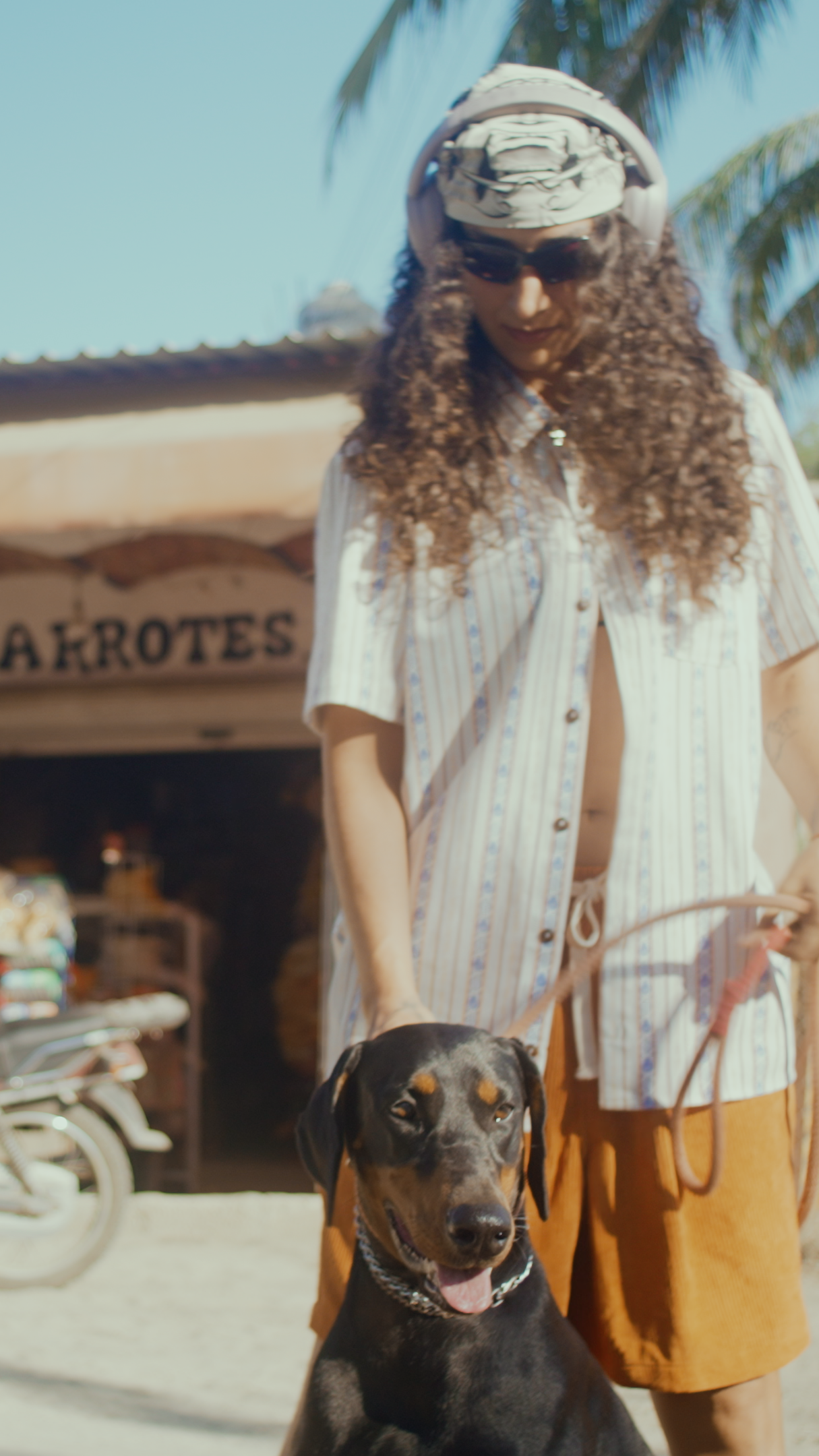 CHIDO ABARROTE GOOD TAKES.00_02_25_15.Still003.png