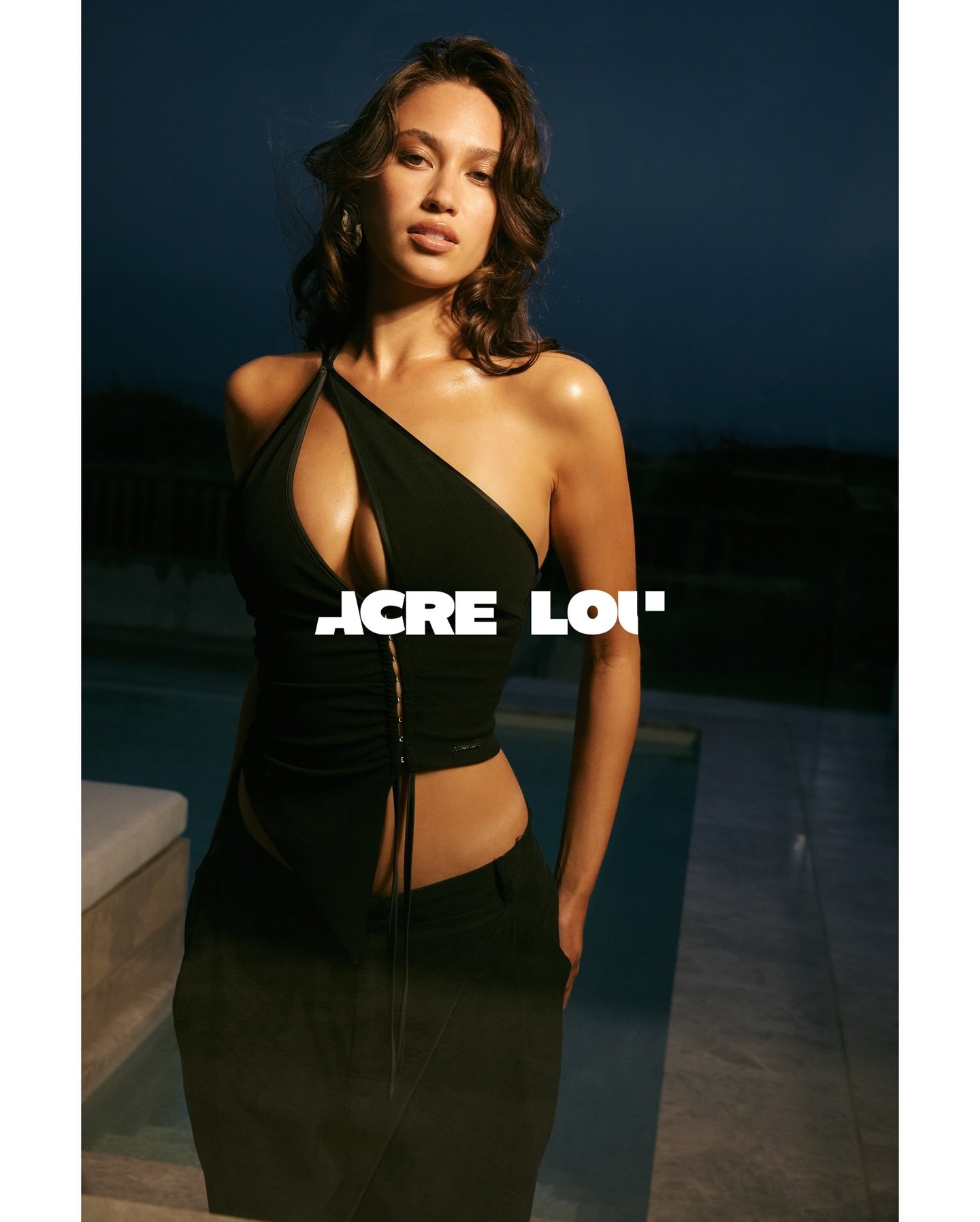 ACRE LOU @acre_lou launching tonight #acrelouworld @sarahagostinis @miajovanov @bellabrogestam @makemeupkate @ihatekuz @creative_sms