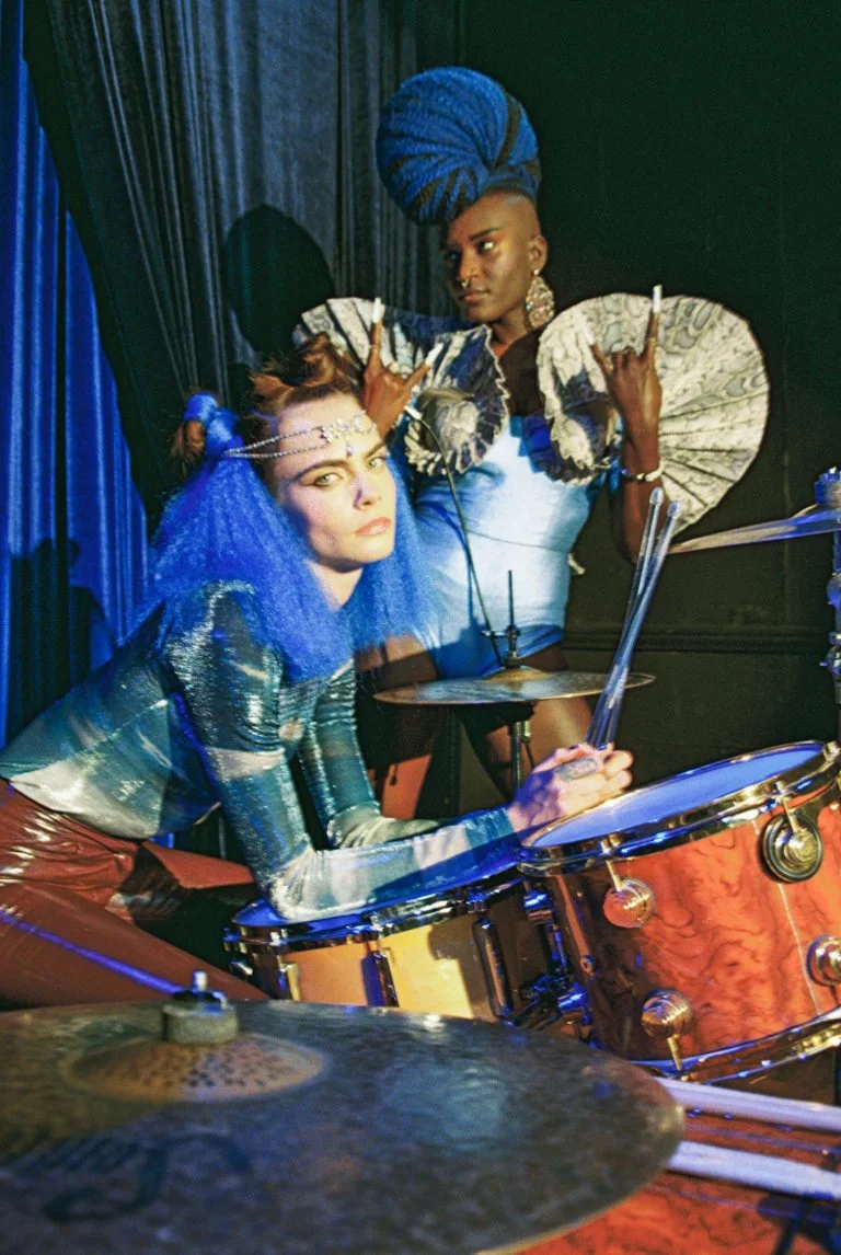 With Cara Delevingne, Marieme debuts performance of “Rogue”