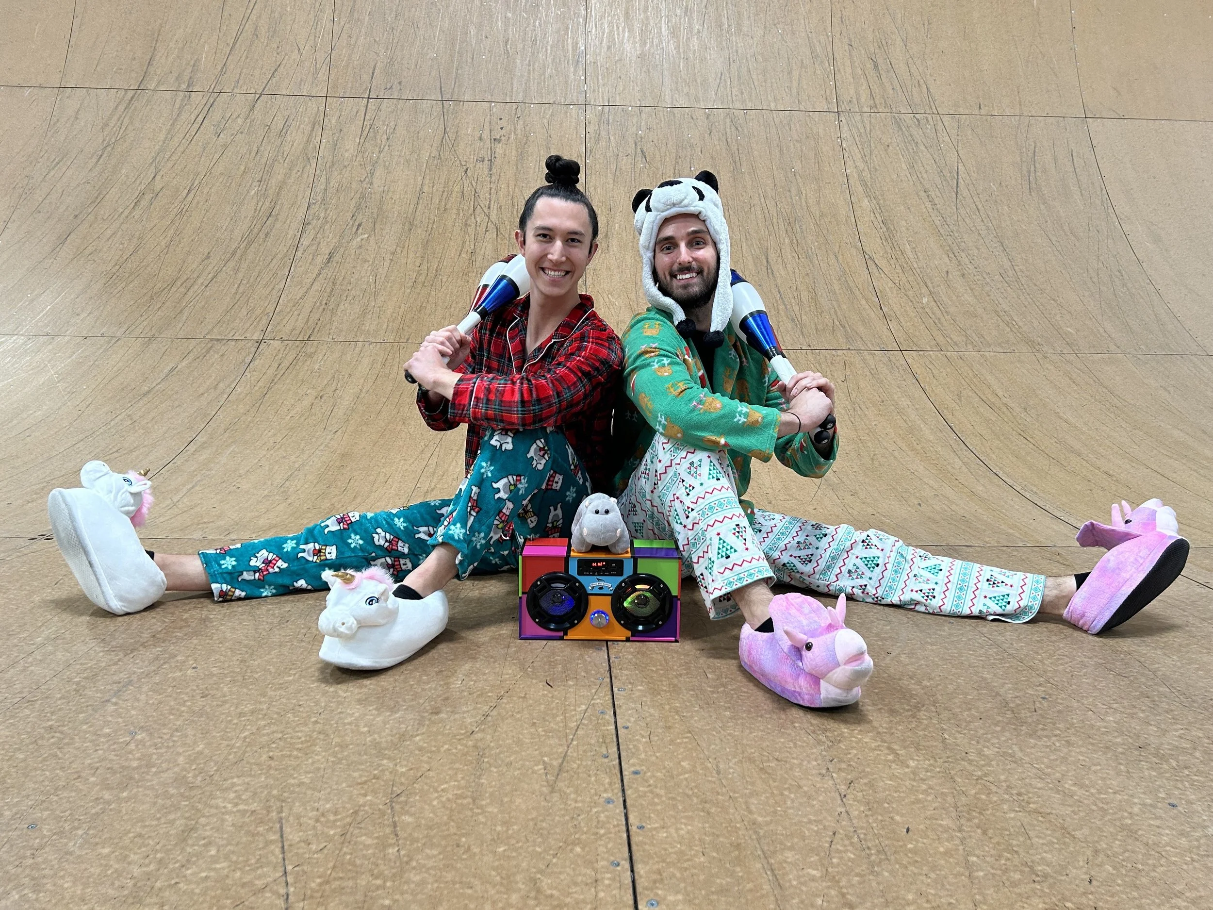 Fosse Lin-Bianco Duo Juggling Act