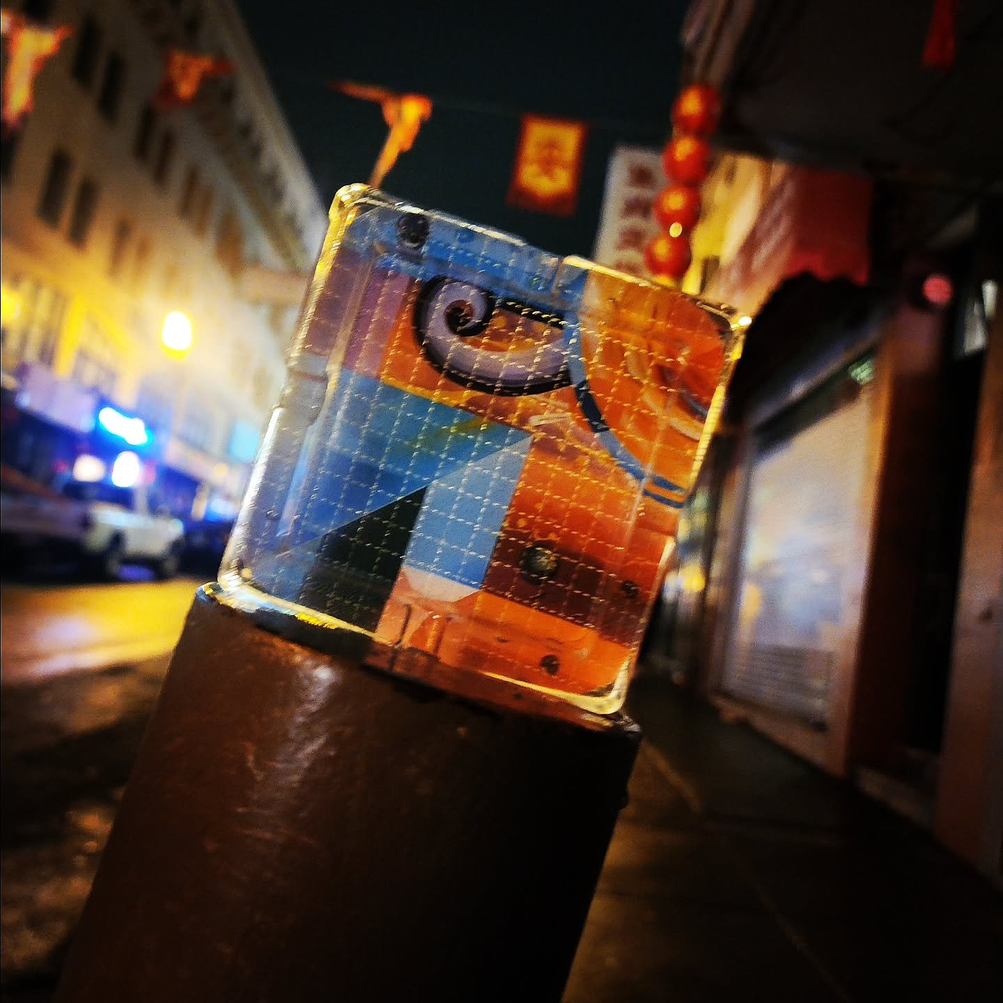 @nathan_hass Blotter Ashtray Down In China Town, San Francisco. Dropped this off for @psychedelicsfgallery 
#chinatown #chinatownsf #chinatownsanfrancisco  #sanfrancisco #bayareaartist #sanfranciscophotography 
Like, Follow &amp; Share!❤️✨️