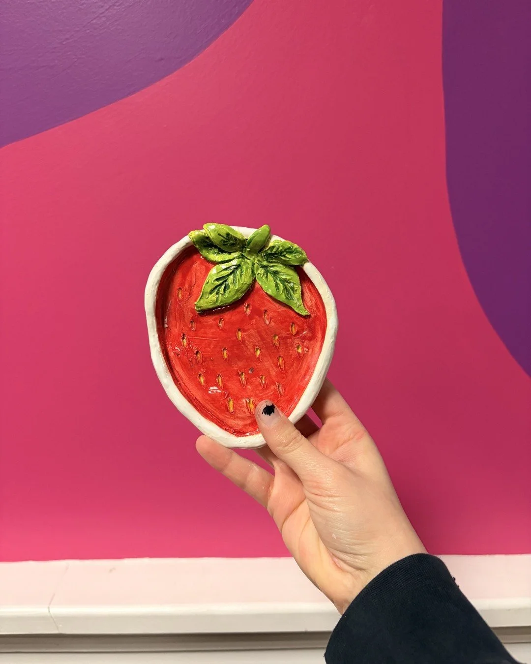 Join us at Lokal Brewing to make your own trinket dish from kiln-fired clay! No clay experience needed. Choose from a variety of patterns and shapes, use our stamps and texturing tools, or do your own thing- the possibilities are endless! All while e