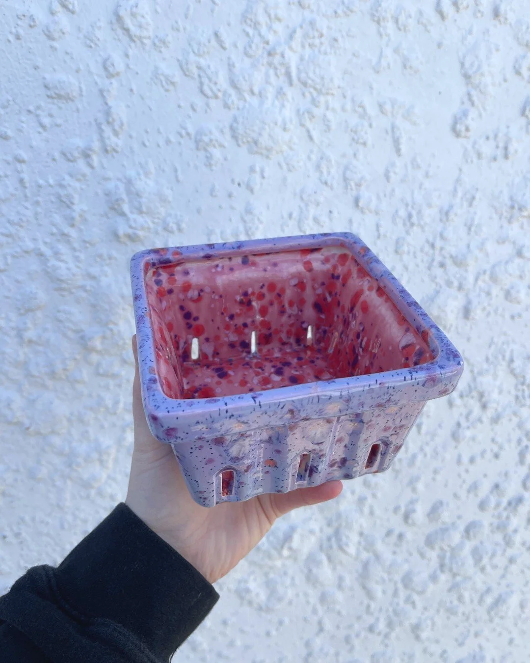 Jungle Gems are an easy way to turn any piece of pottery into a masterpiece! Stop in to check out our full selection of these easy-to-use glazes 😍🎨