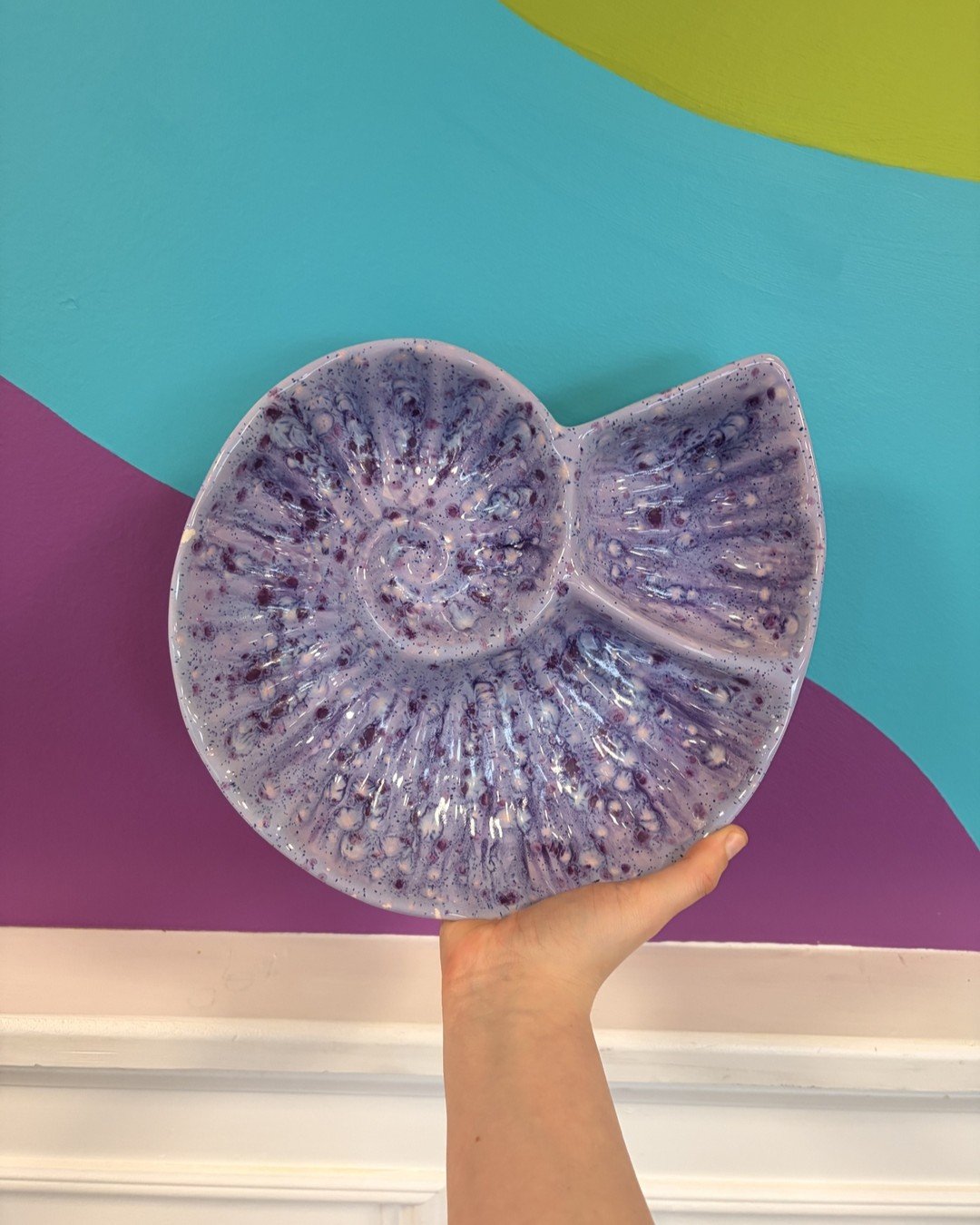 A couple of the pieces created by our senior painters in Manchester! This is one of our favorite groups to travel to, and we love to see their pieces come out of the kilns 🔥 If you&rsquo;re interested in a group or offsite event, send us a message o