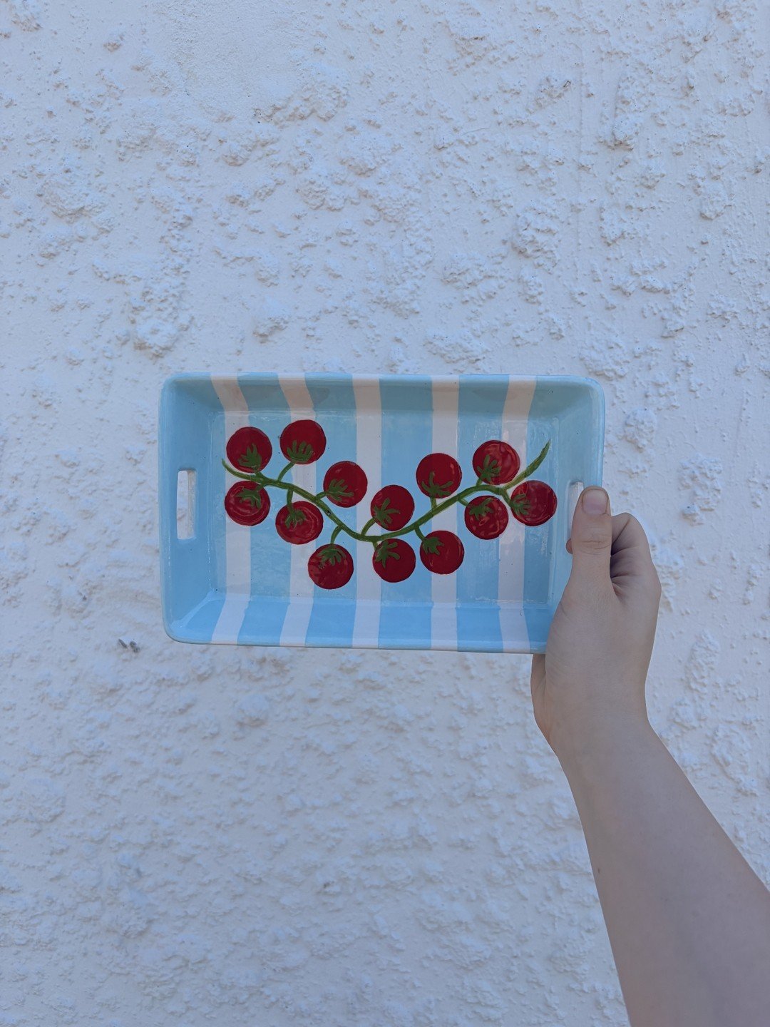 Italian summer is IN this year! Stop by to create your own Mediterranean-inspired piece - we're open every day for walk ins 🎨