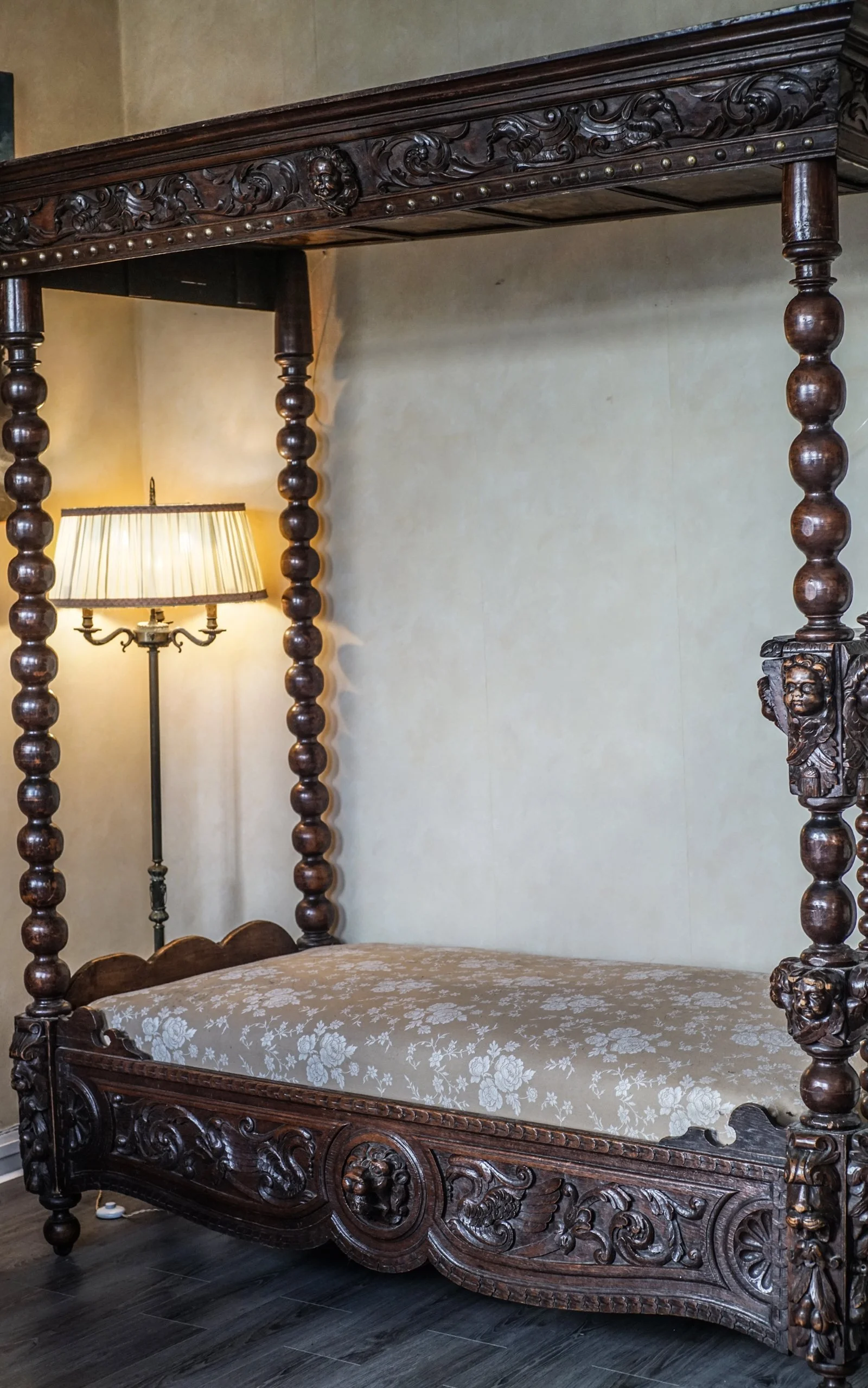 Lit baldaquin (2).JPG