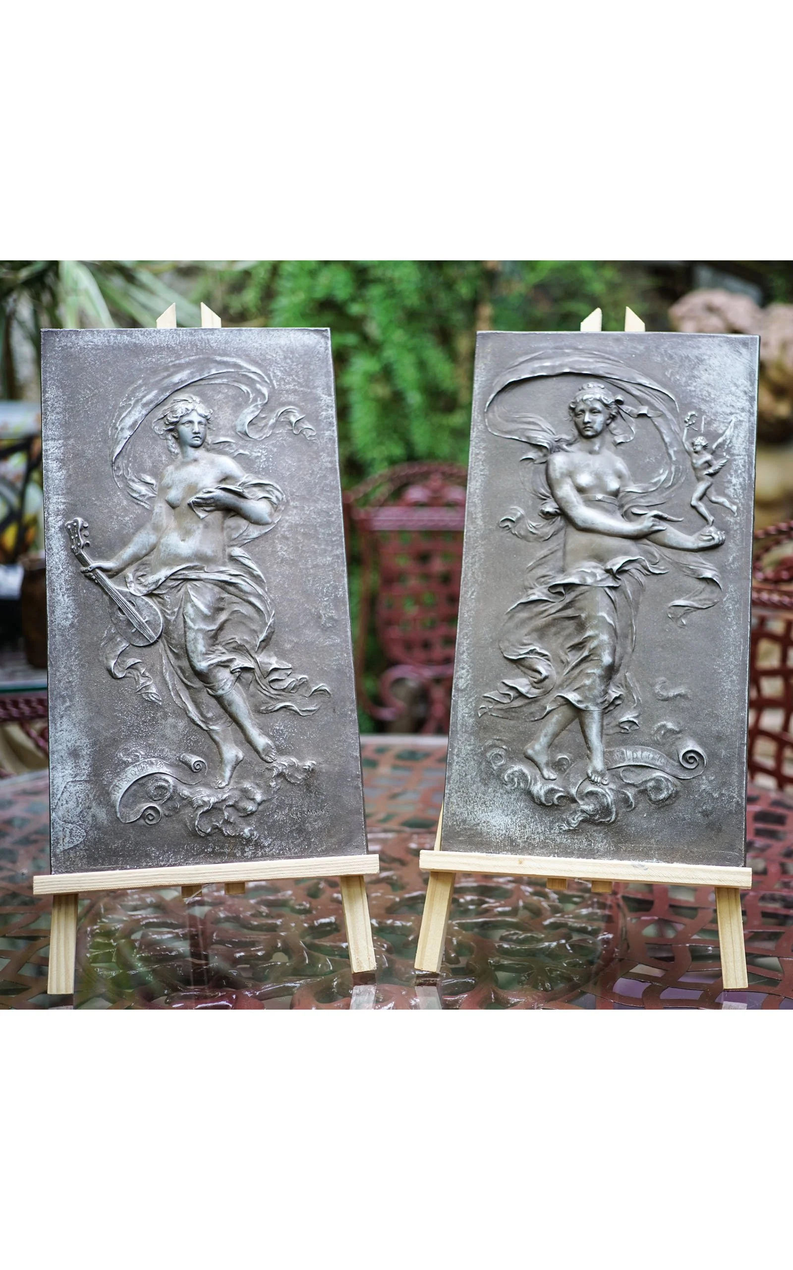 Jean-Baptiste GERMAIN, Musique et Sculpture, Deux plaques galantes bronze blanc (1).JPG