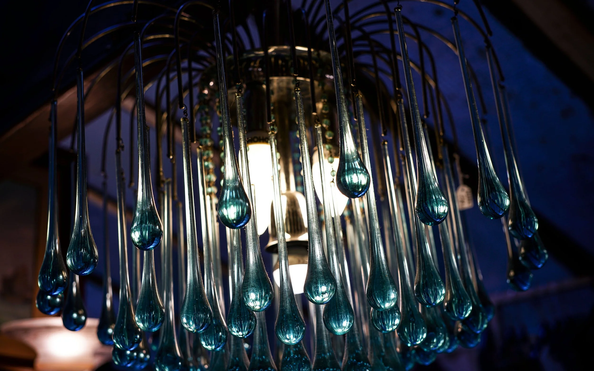 Lustre bleu Murano (5).JPG