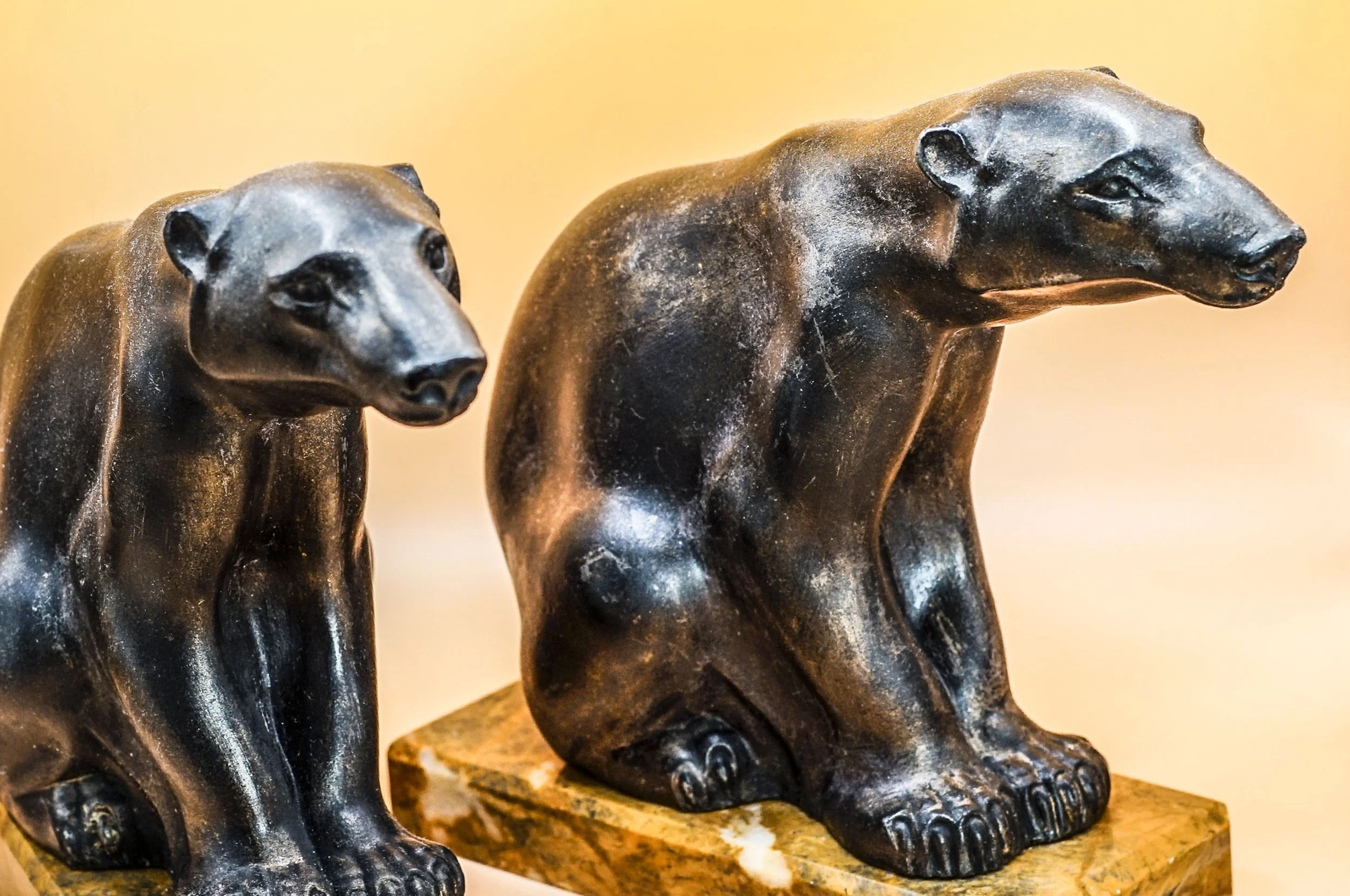 M. FONT,  Serre-livres ours polaires Art Déco (1).JPG