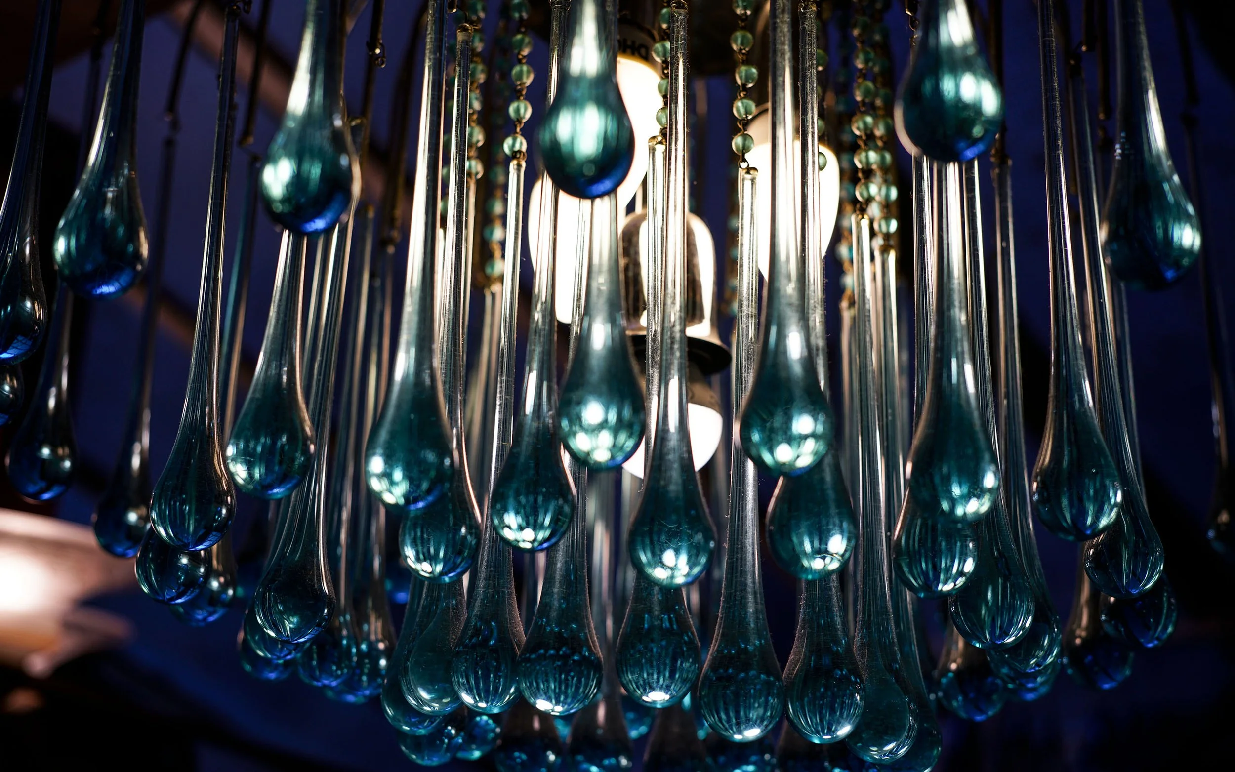 Lustre bleu Murano (2).JPG