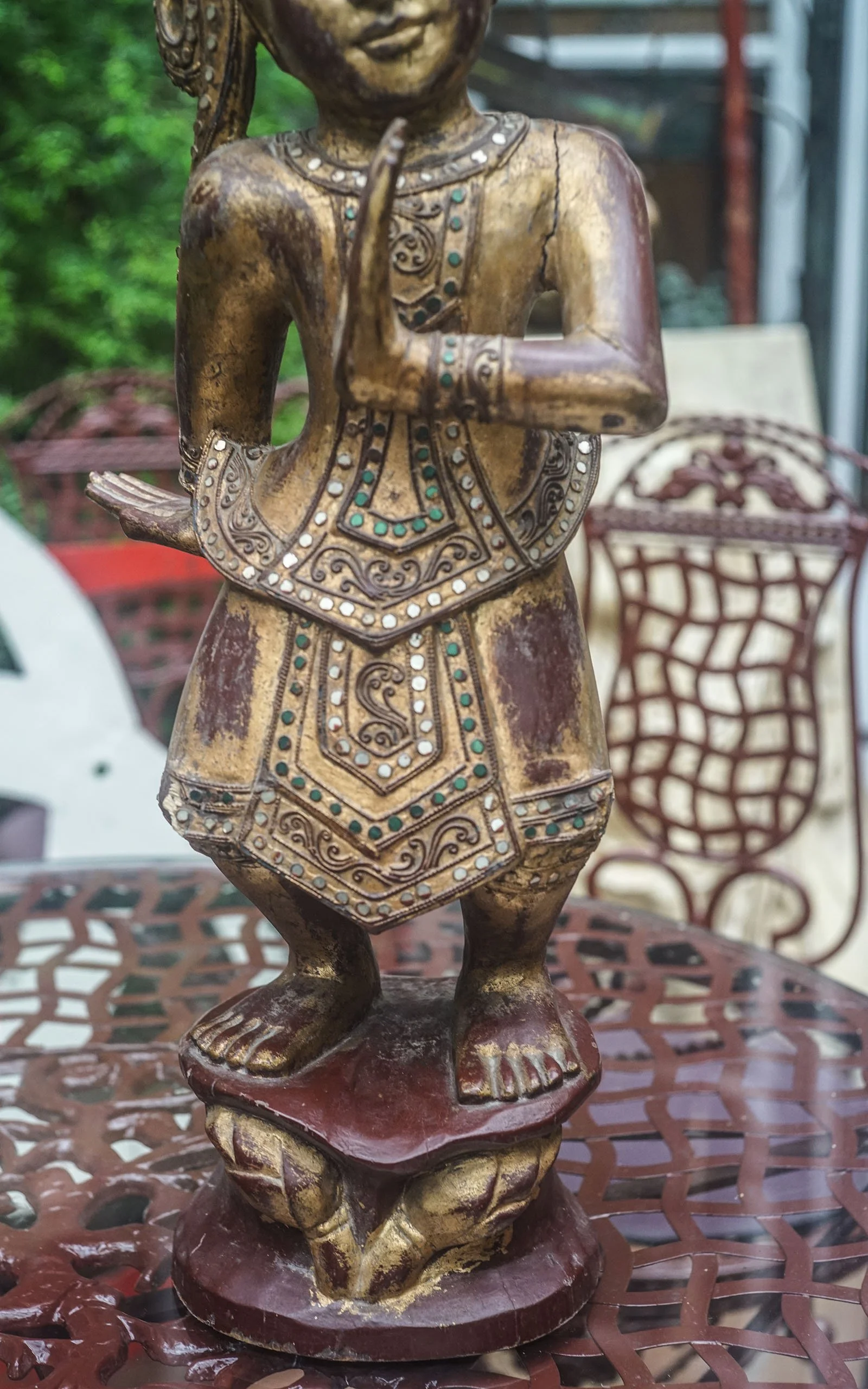 Danseuse birmane en bois doré (4).JPG