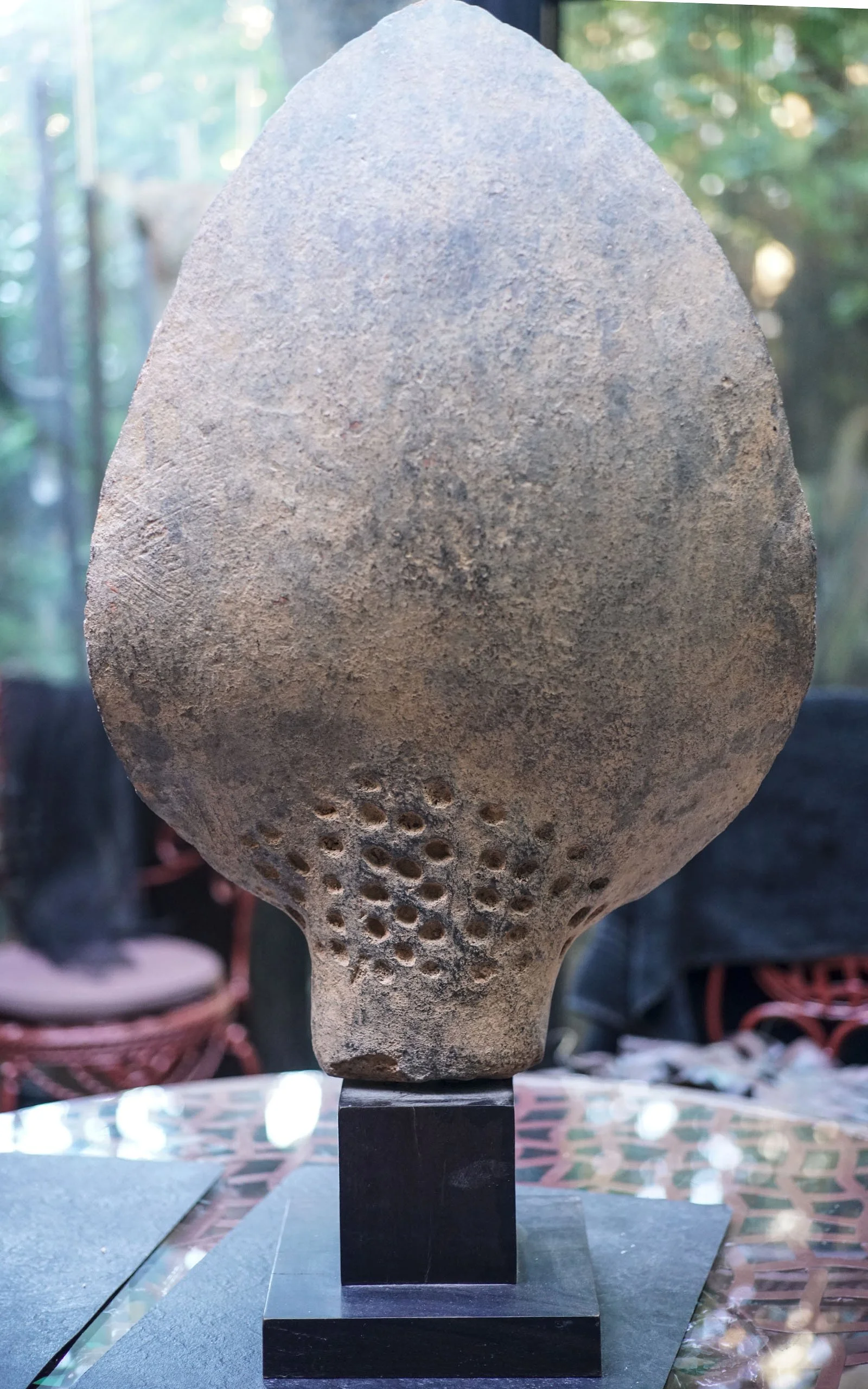 TÊTE AKAN, terre cuite sur socle, peuple Kwahu, Ghana (5).JPG