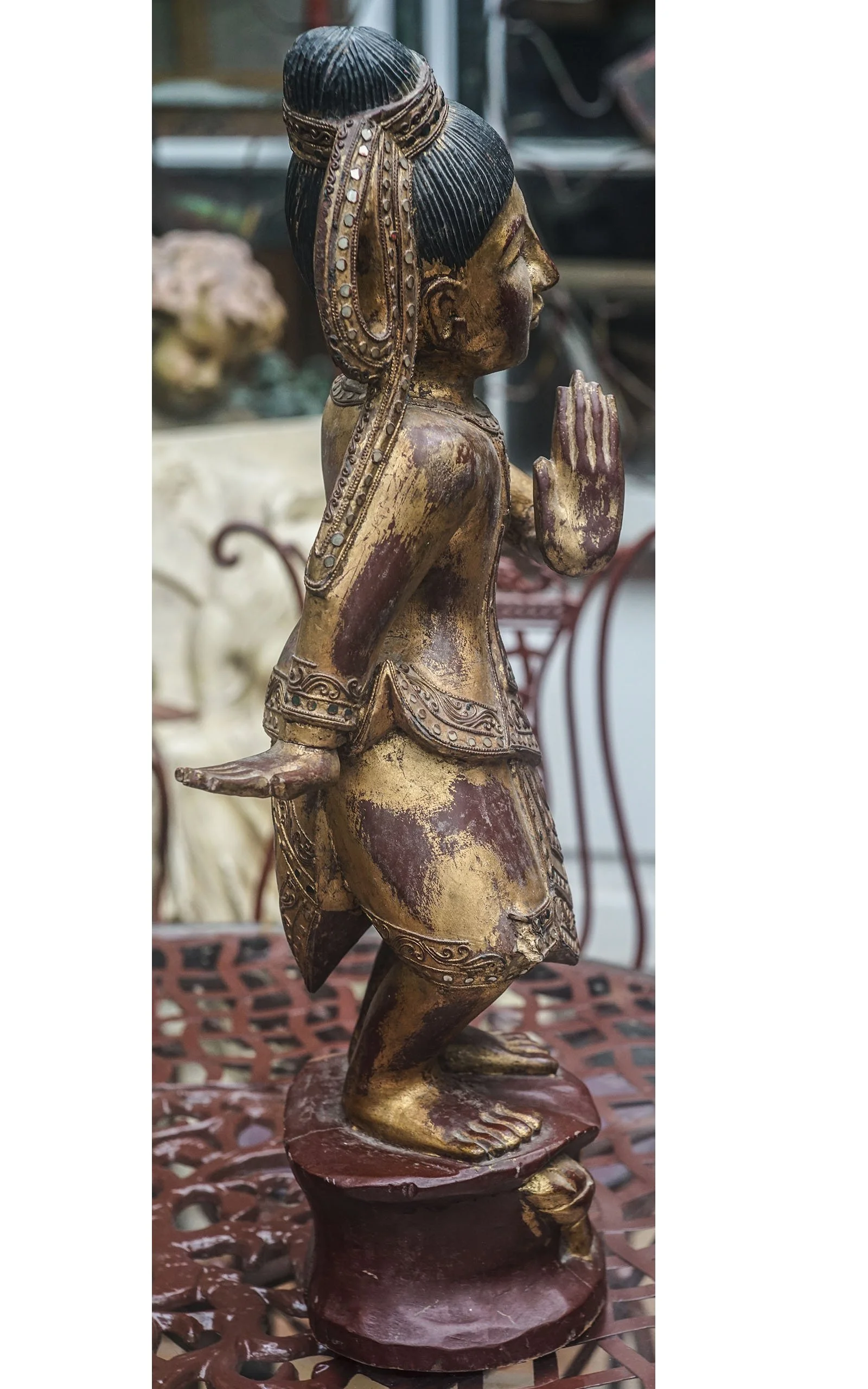 Danseuse birmane en bois doré (7).JPG