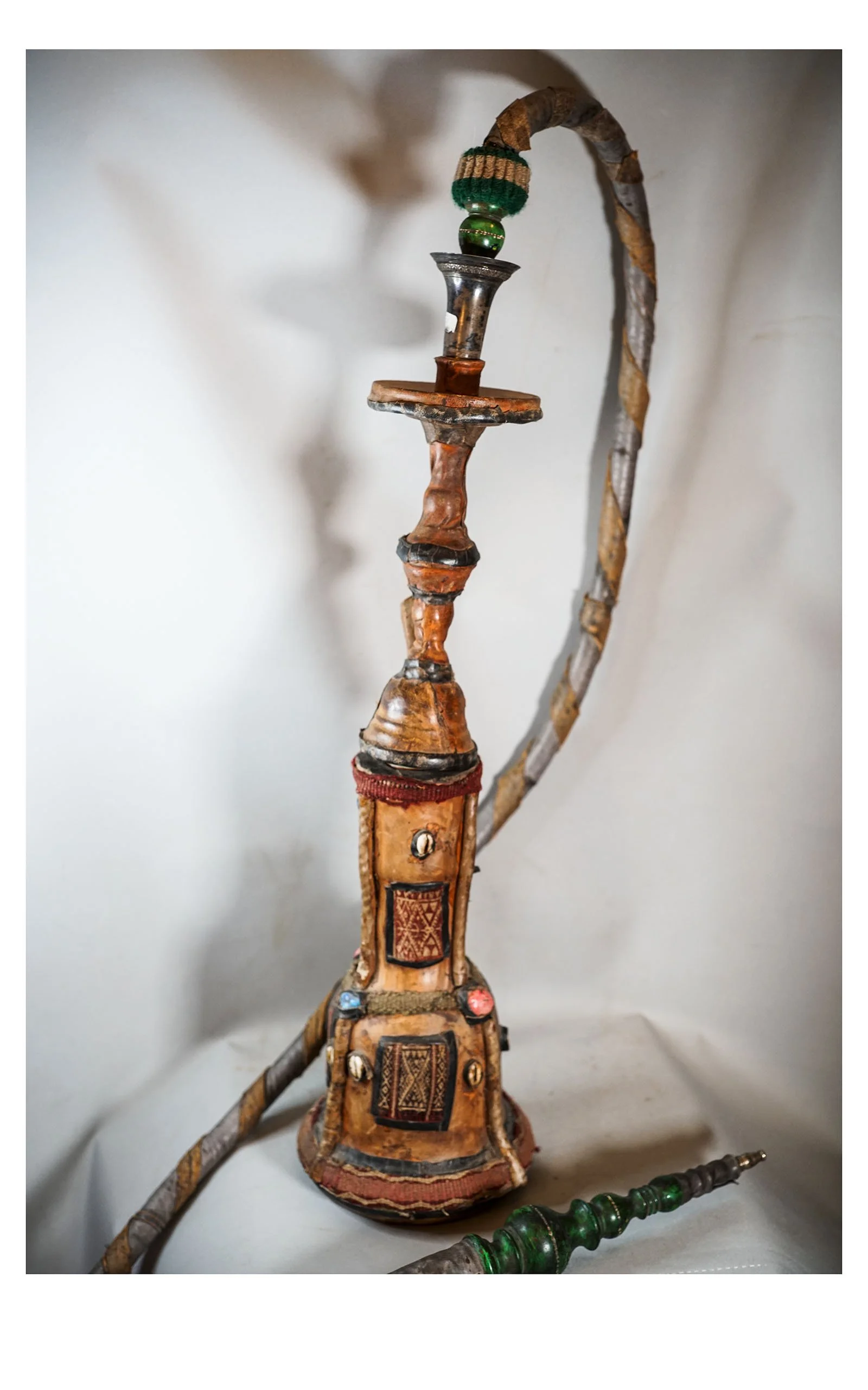 NARGUILE, cuir, sud tunisien (1).JPG