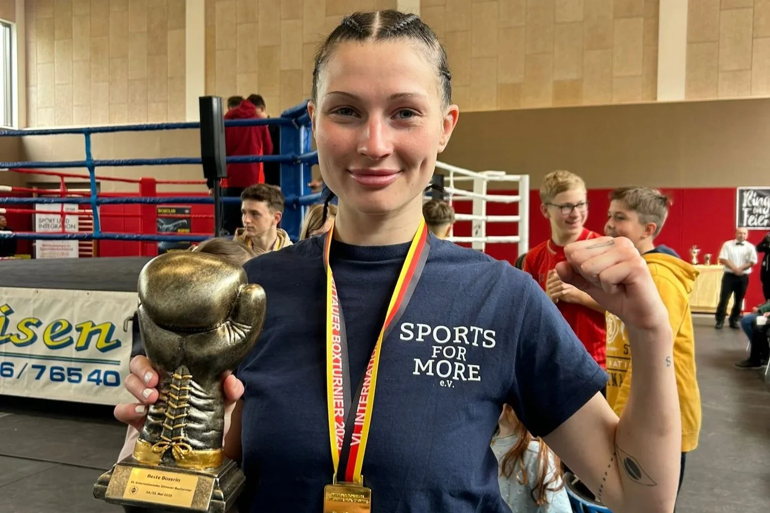 Vereinsmenschen: Eliška Vašáková, Boxerin im Wettkampfkader