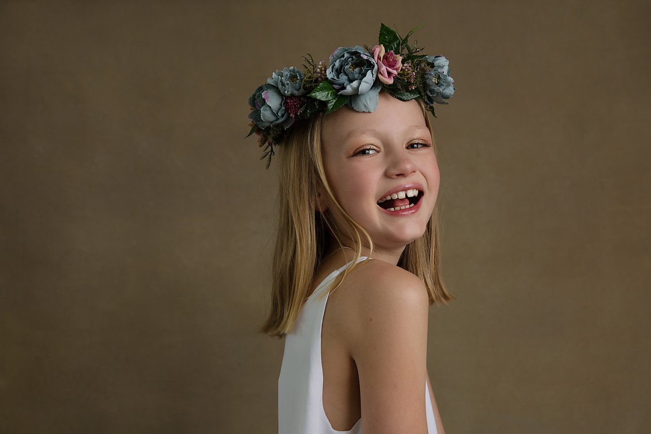 Geelong photographer child flower crown.jpg