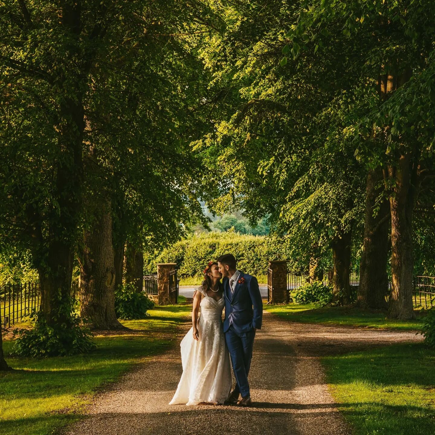 Gaydeliya 🫶🏼 Stephen

A lovely spot for some golden hour photos at @plumparkhotel - A stunning venue in Towcester that I''d highly recommend couples take a look at!

#weddingsin2023 #ourwedding #mywedding  #plumparkmanor #plumparkhotel #plumparkwed