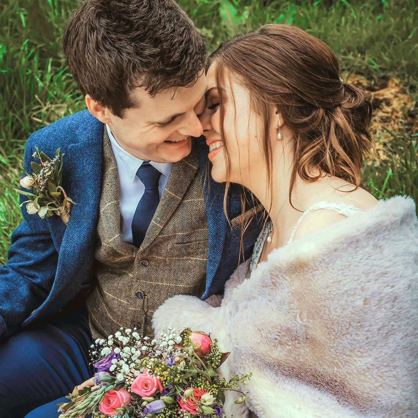⭐️ One of my absolute favourites I've ever taken at @endeavour_woodland_weddings 🌳 - Such a wonderful day spent with @becca_m_lowe &amp; @hi_and_lowe and their friends and family!

#endeavourwoodlandwedding #endeavourwoodlandweddingsvenue #endeavour