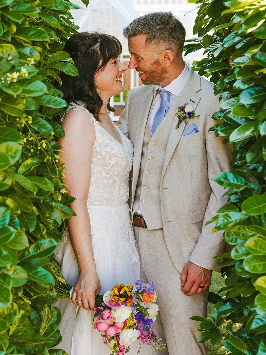 I CANNOT WAIT to share more of this album with you all, such a gorgeous day and a wonderful pair of humans! 🫶🏼

An amazing effort from all of the suppliers below too! Brilliant 🌞

Venue: @plumparkmanor
Dress: @wendy_makin_bridal_designs_uk @queen_