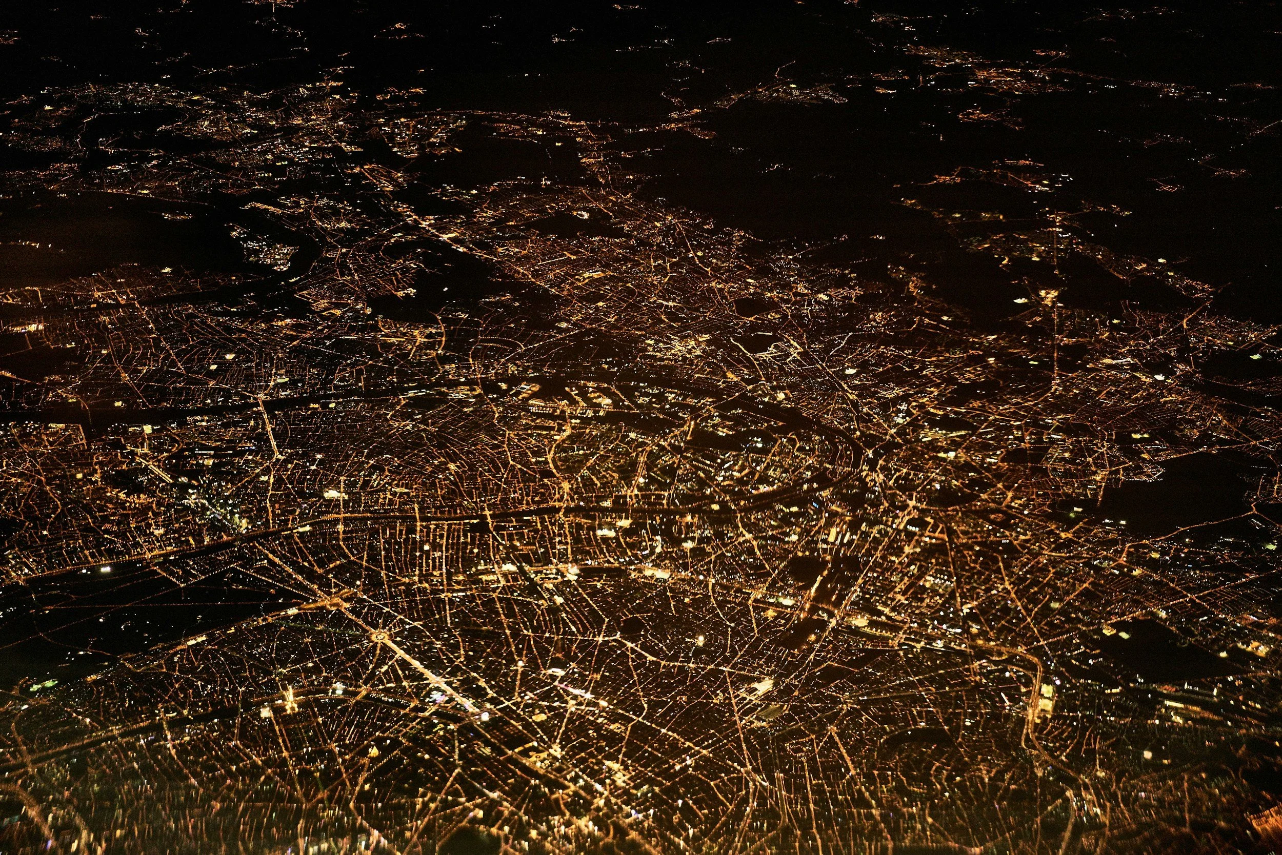 A visual representation of the international arbitration network that Adam Benedict collaborate with