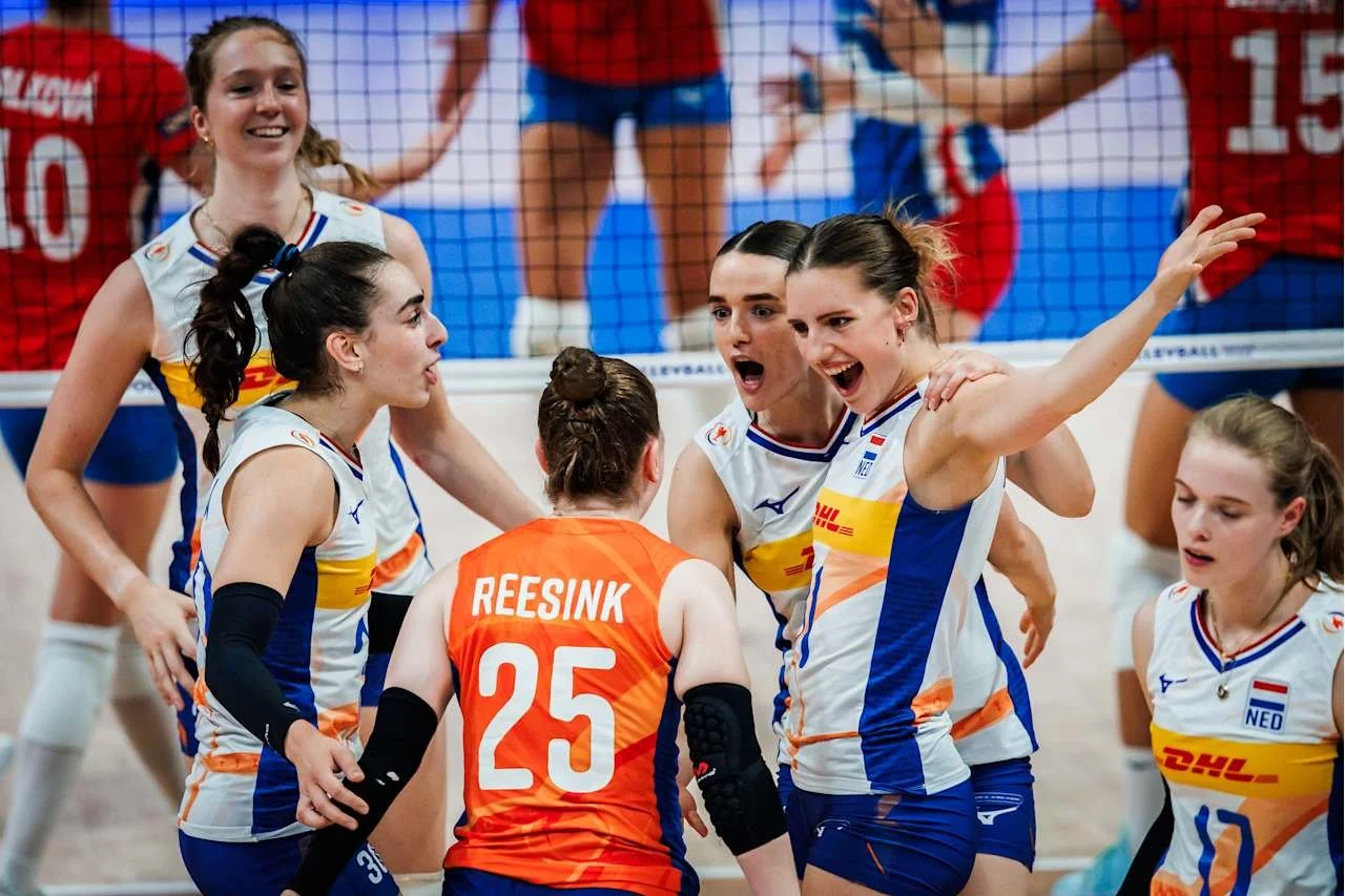 2025 VNL-tegen Tsjechie in Apeldoorn-2.jpg
