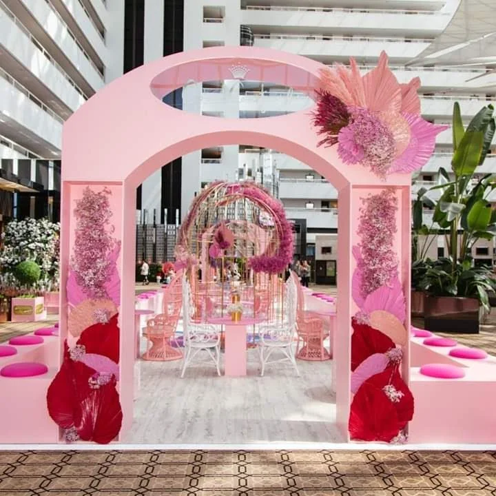 Crown Pink Delight Lounge