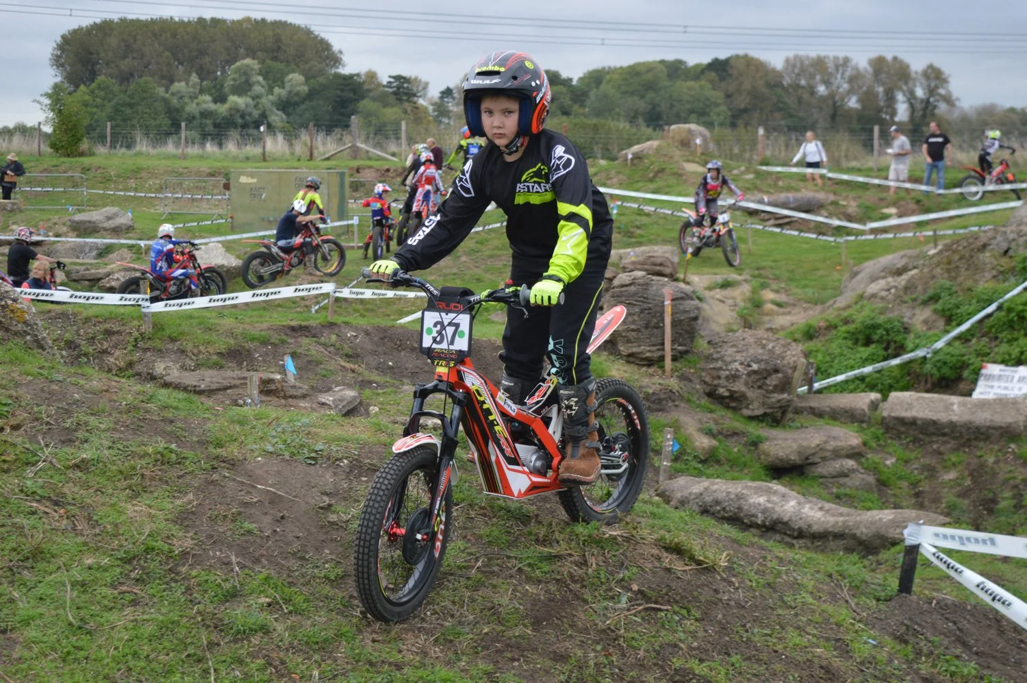 2023-charity-supertrial-39.jpg