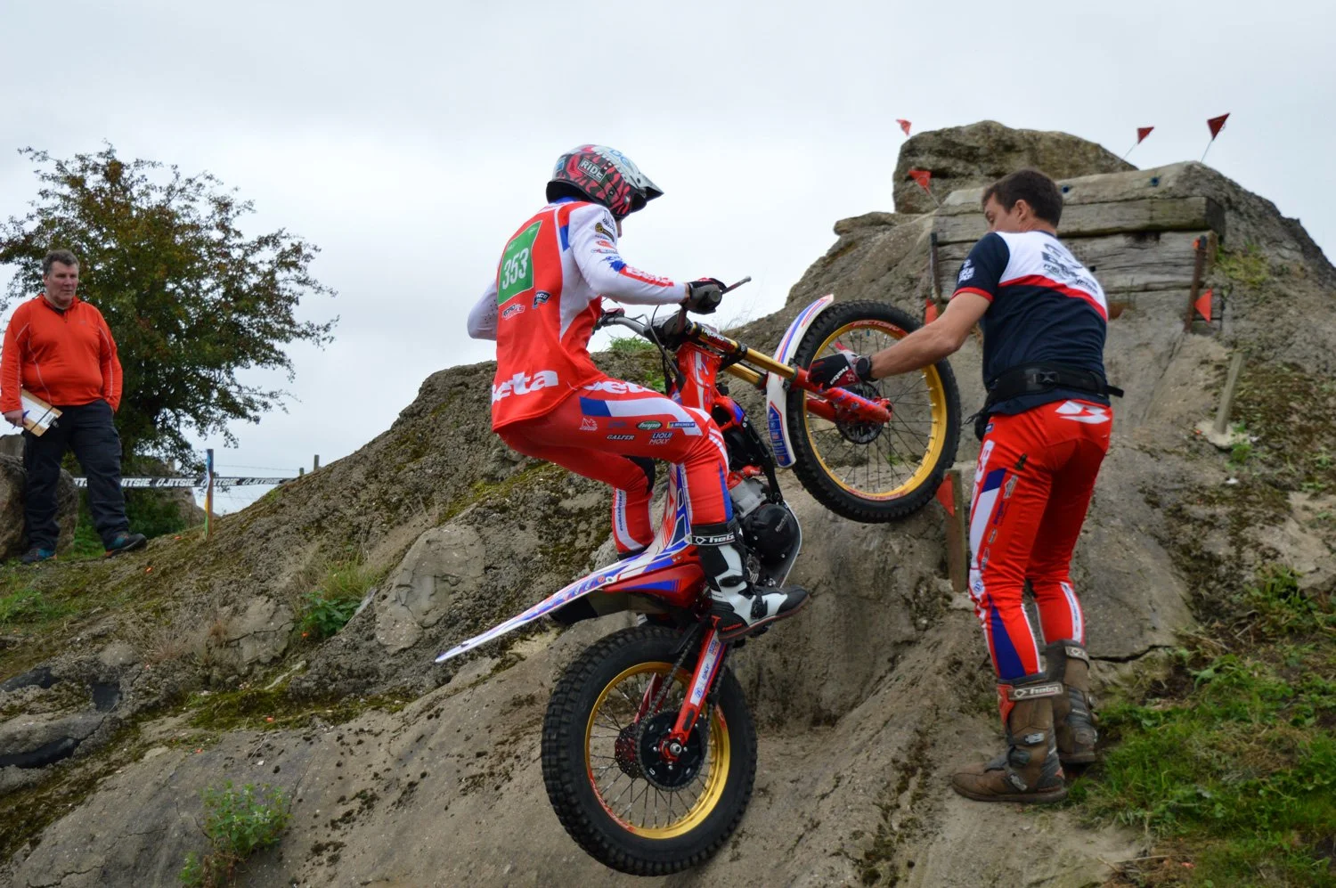 2023-charity-supertrial-46.jpg